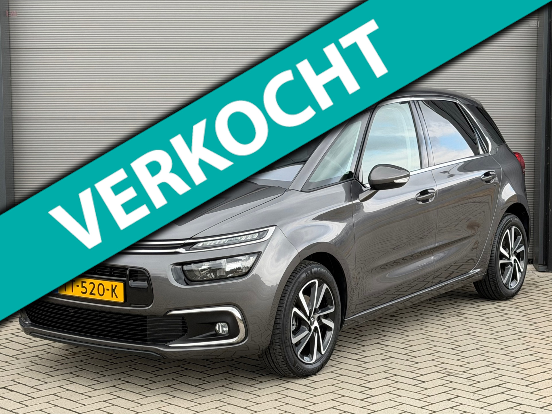 Citroen C4 Picasso 1.2 PureTech Selection | Dealer ond. | Nw. distr. riem | Panorama | Trekhaak 2018 - voorkant