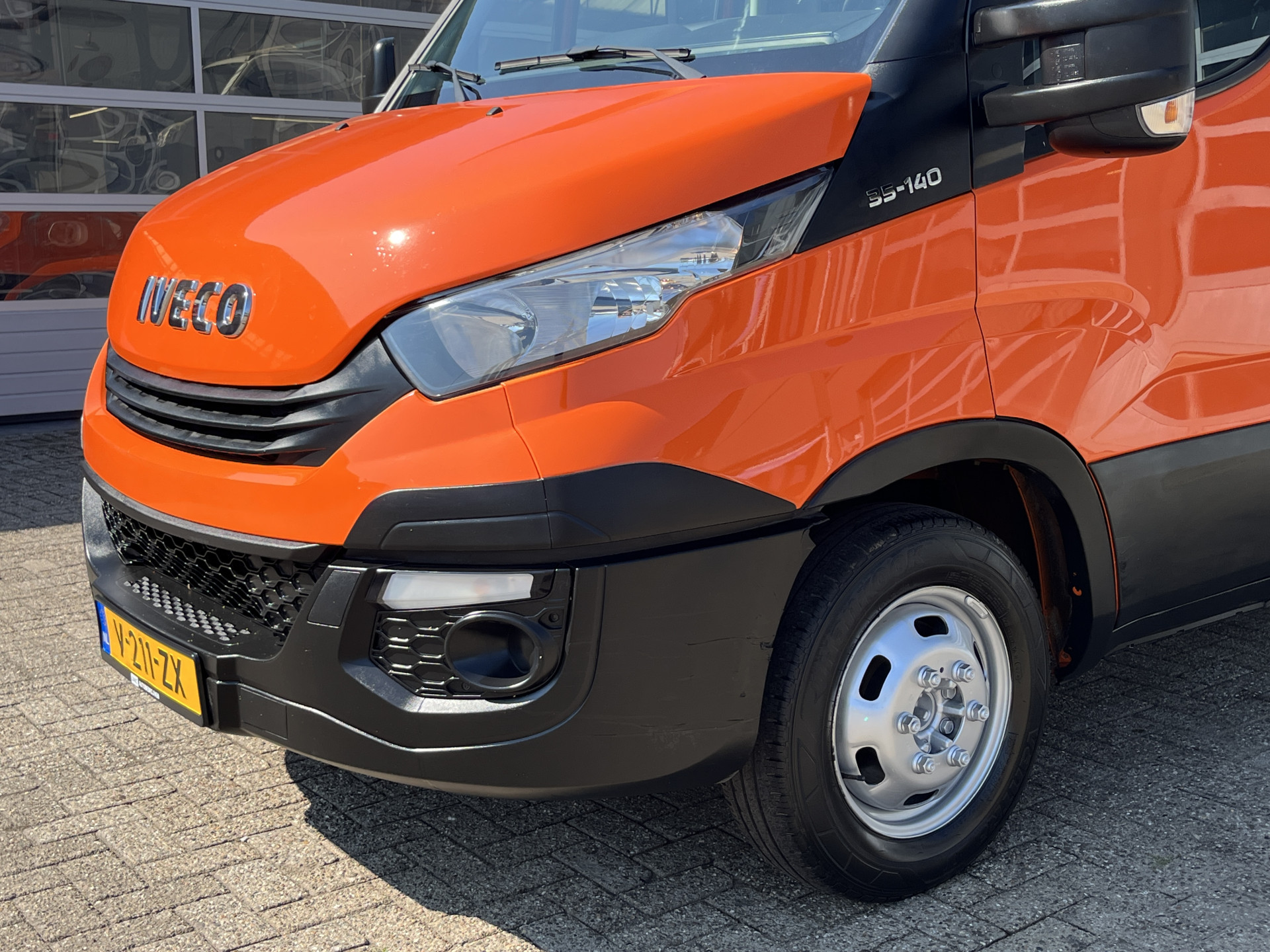 Foto van Iveco 35c14
