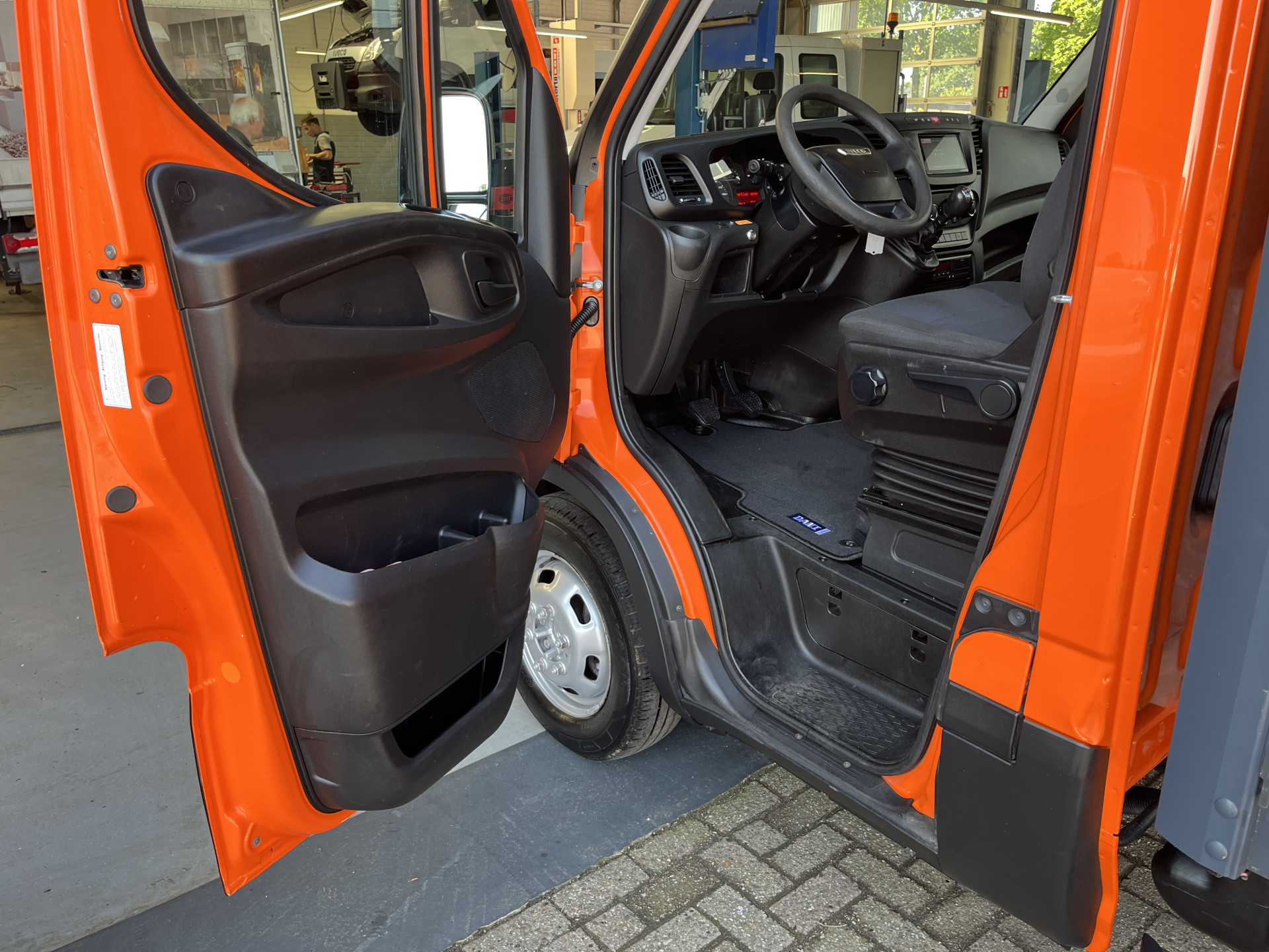 Foto van Iveco 35c14