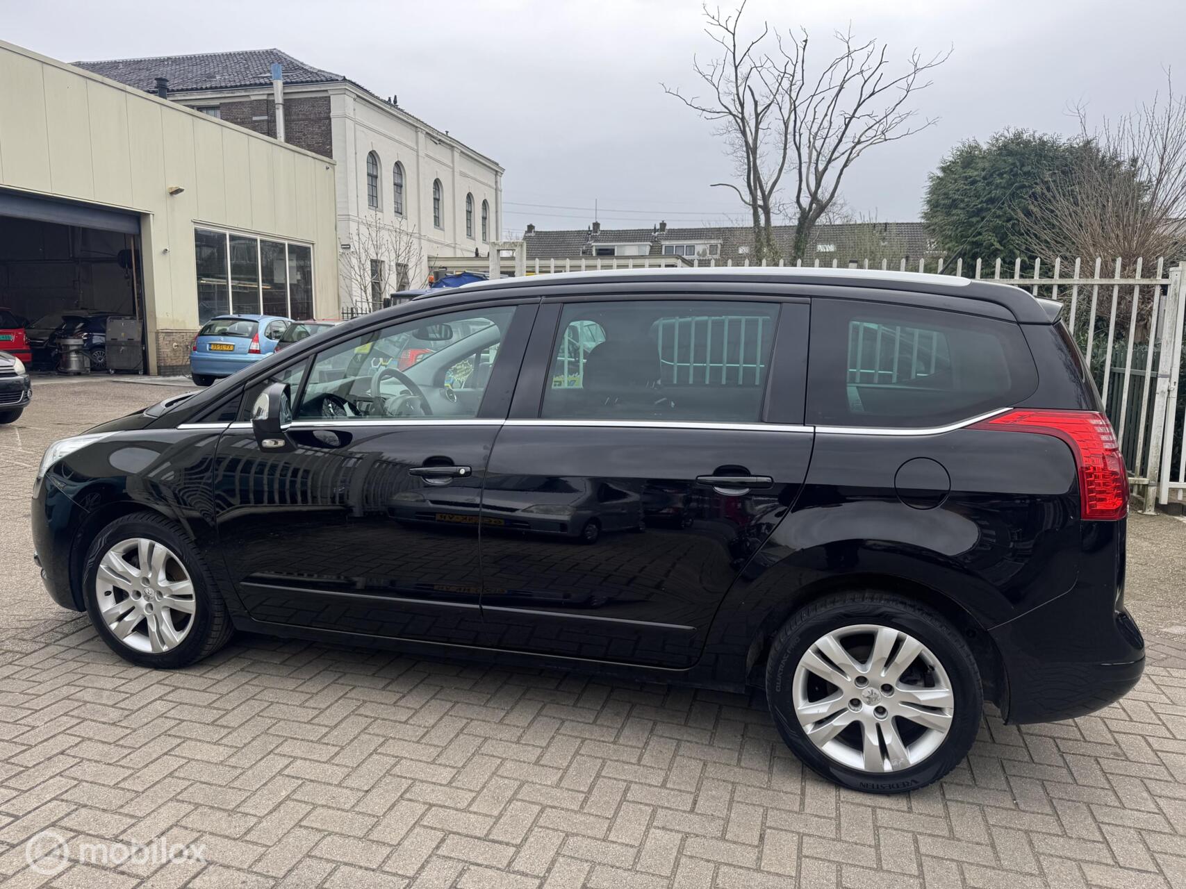 Foto van Peugeot 5008