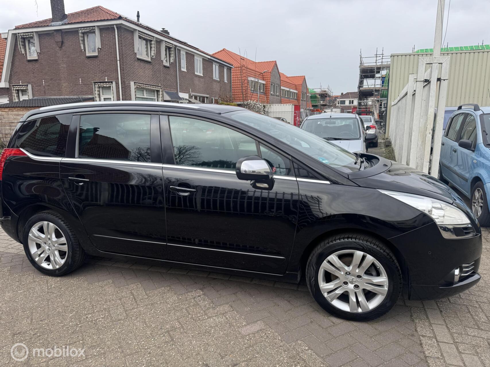 Foto van Peugeot 5008