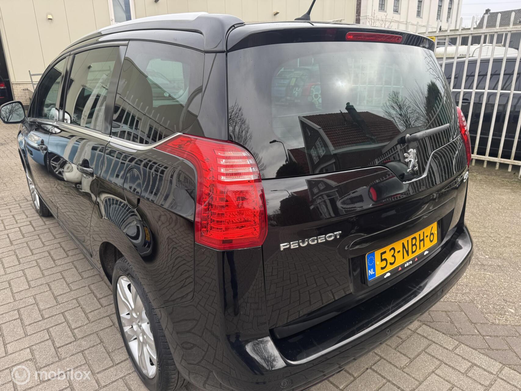Foto van Peugeot 5008