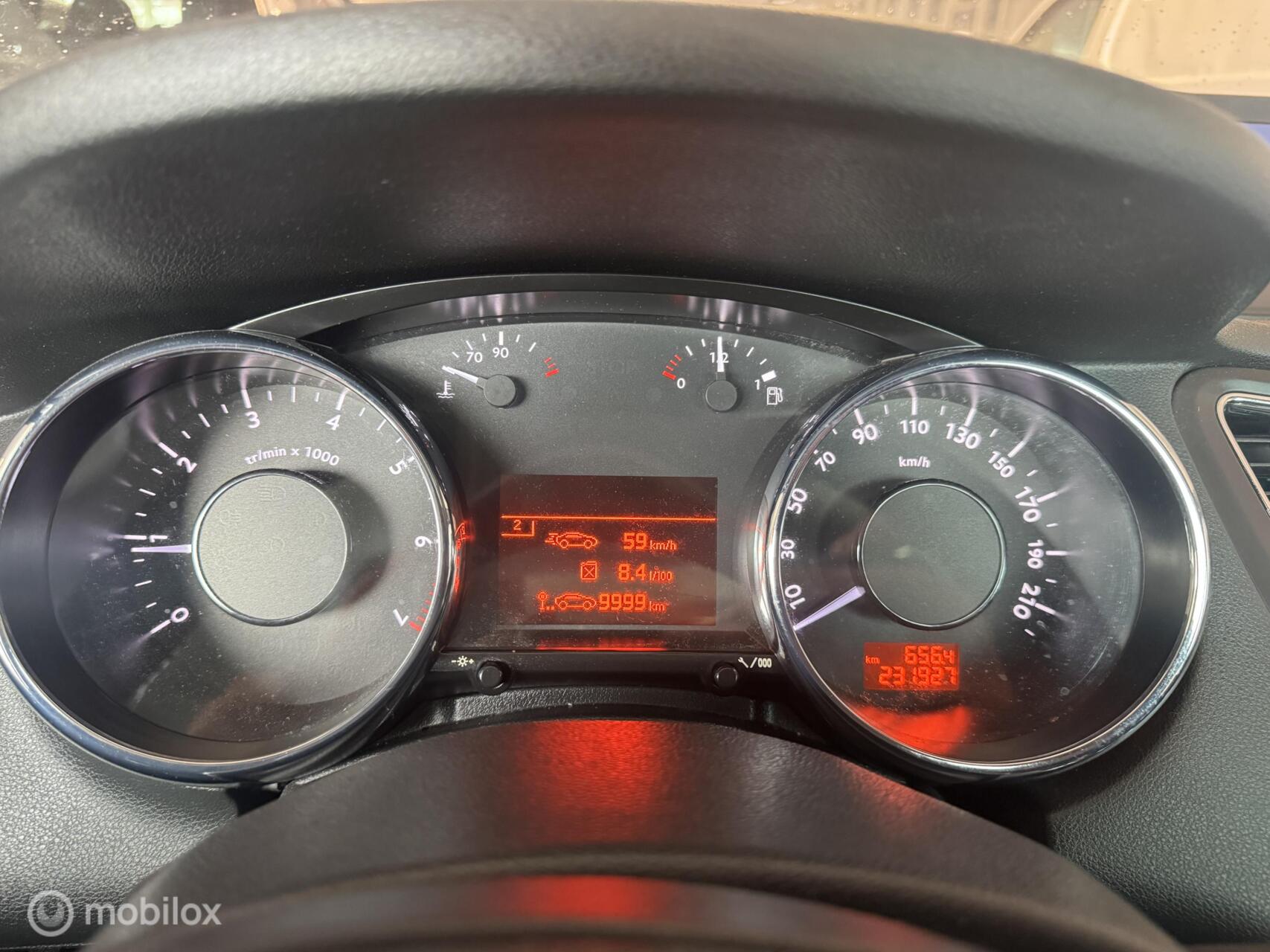 Foto van Peugeot 5008