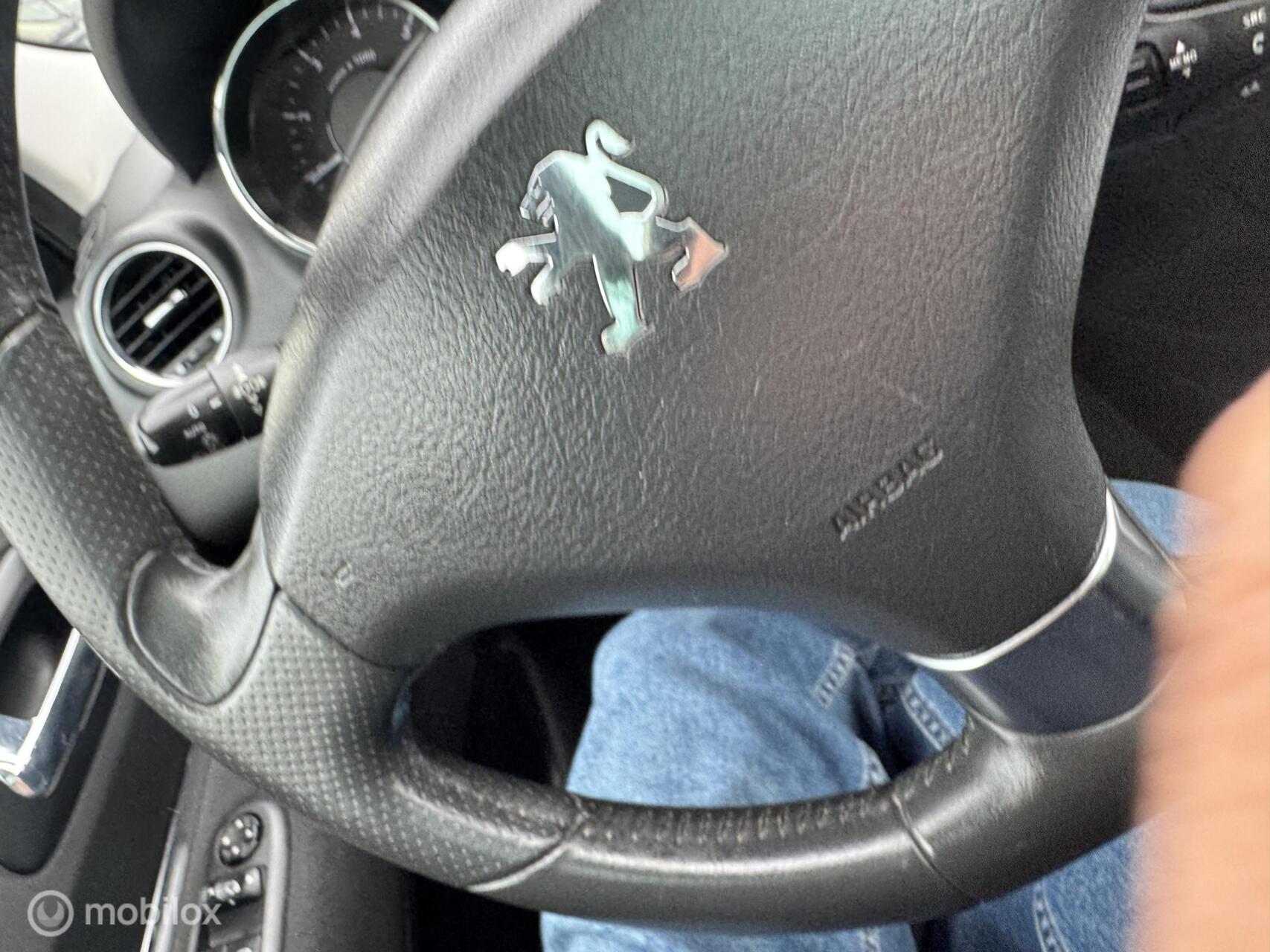 Foto van Peugeot 5008