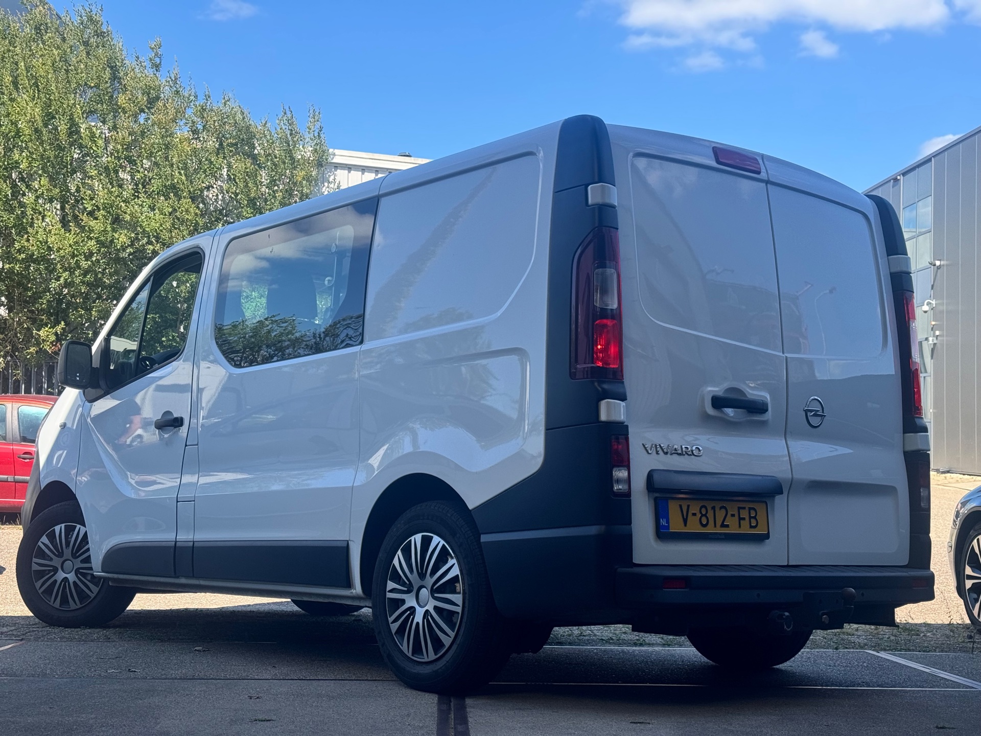 Foto van Opel Vivaro-b