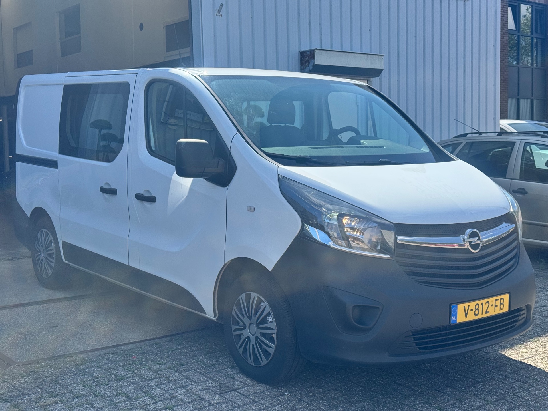Foto van Opel Vivaro-b