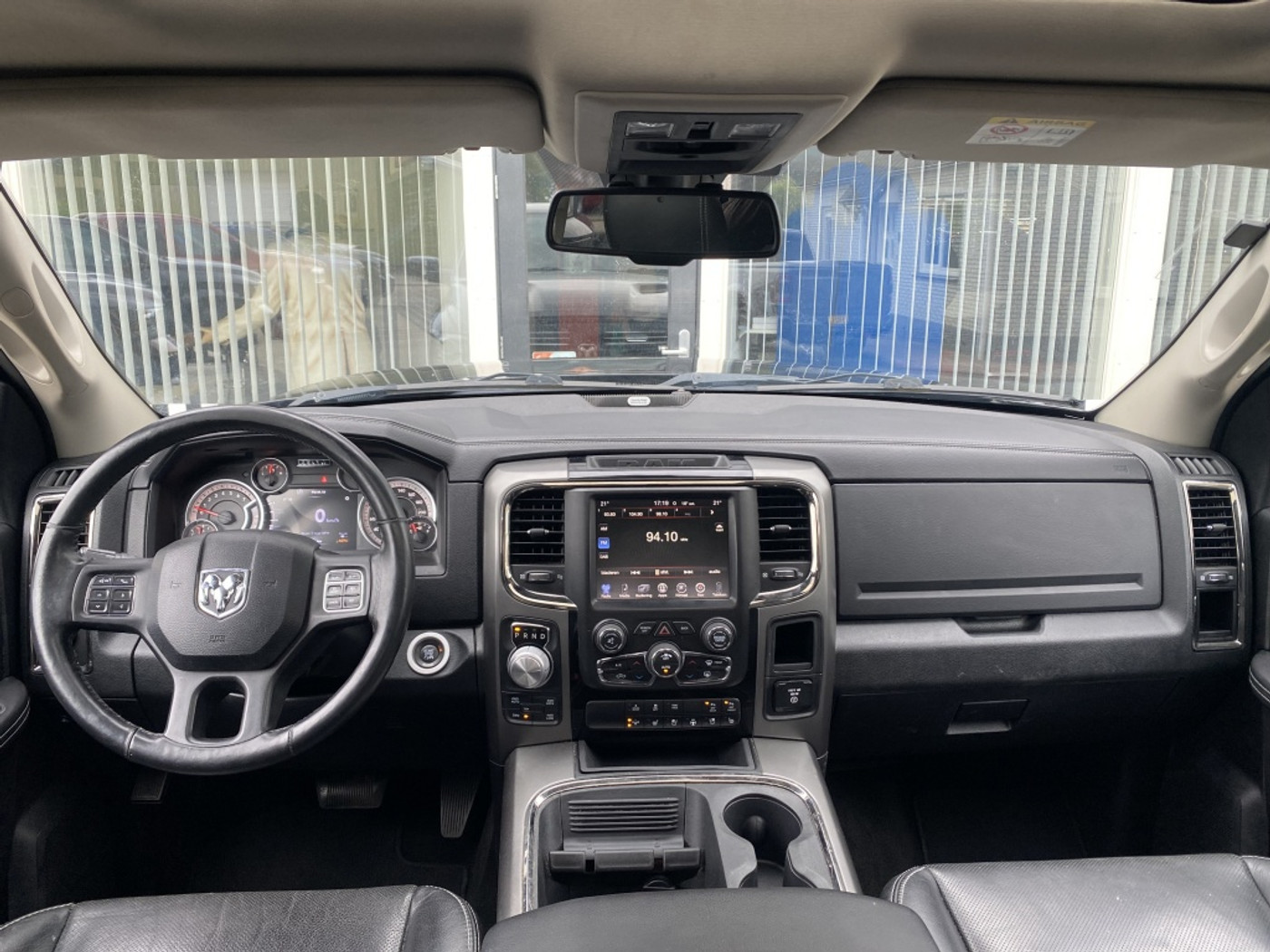 Foto van Dodge Ram 1500 Sport