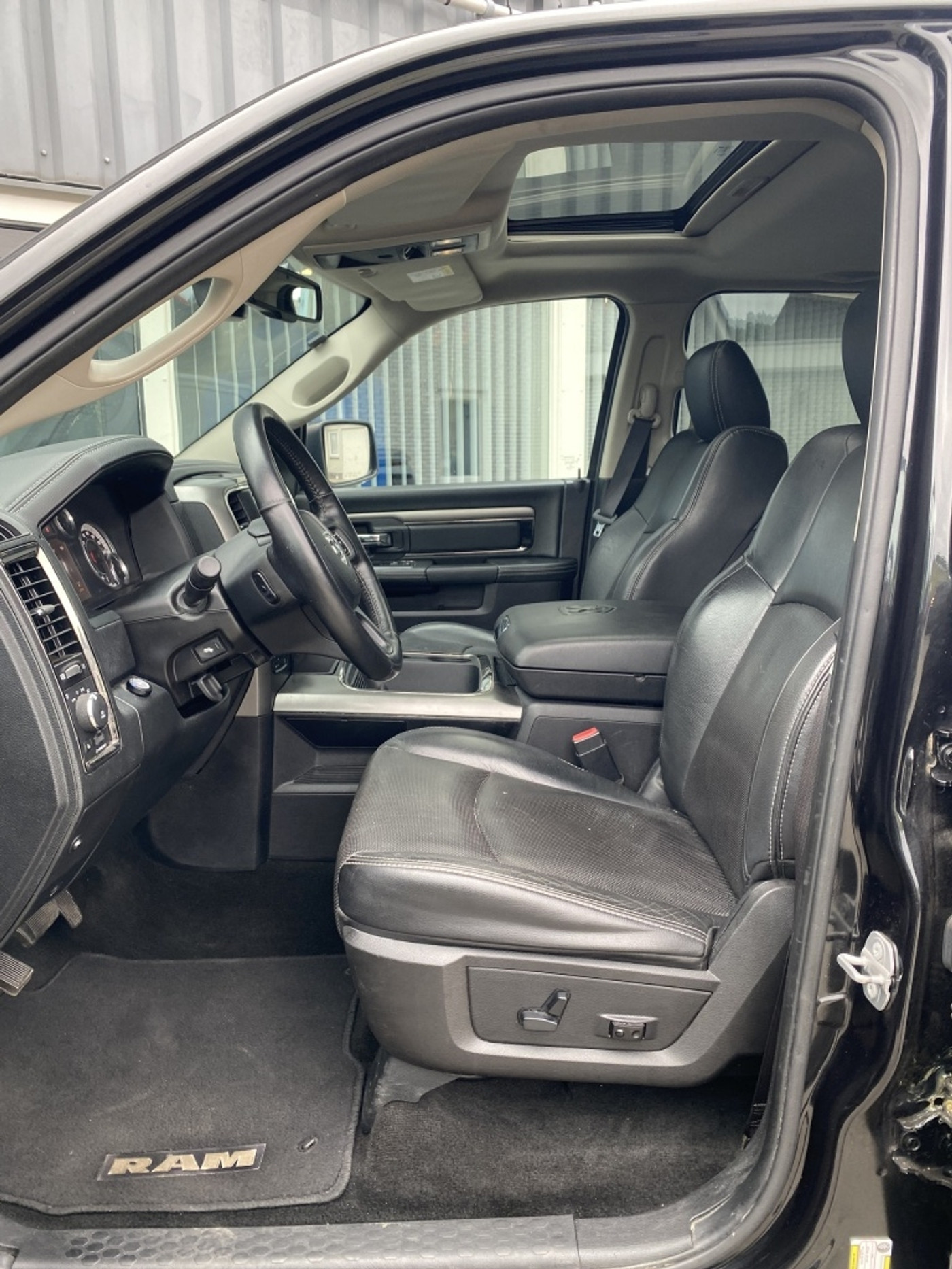 Foto van Dodge Ram 1500 Sport
