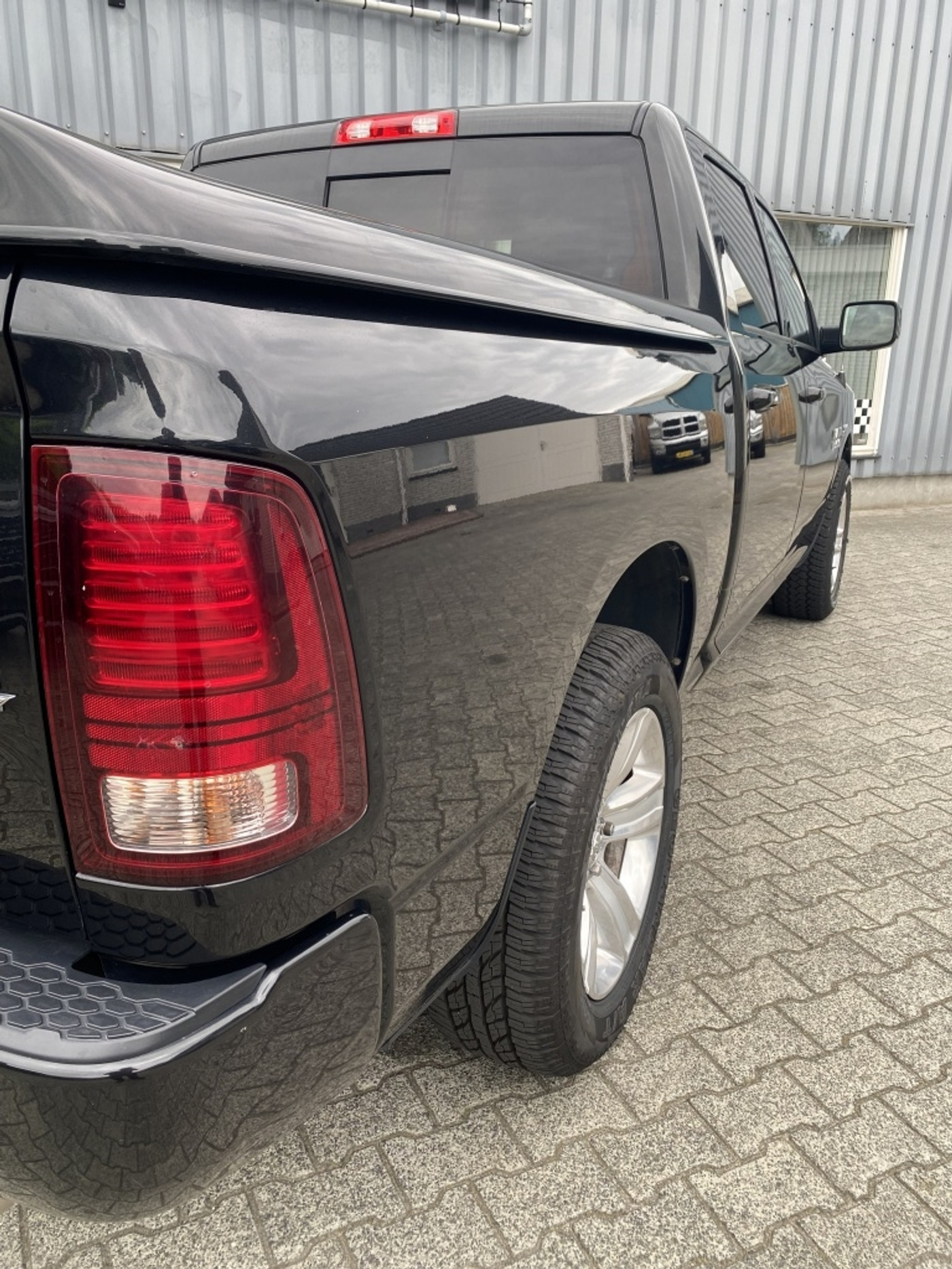 Foto van Dodge Ram 1500 Sport
