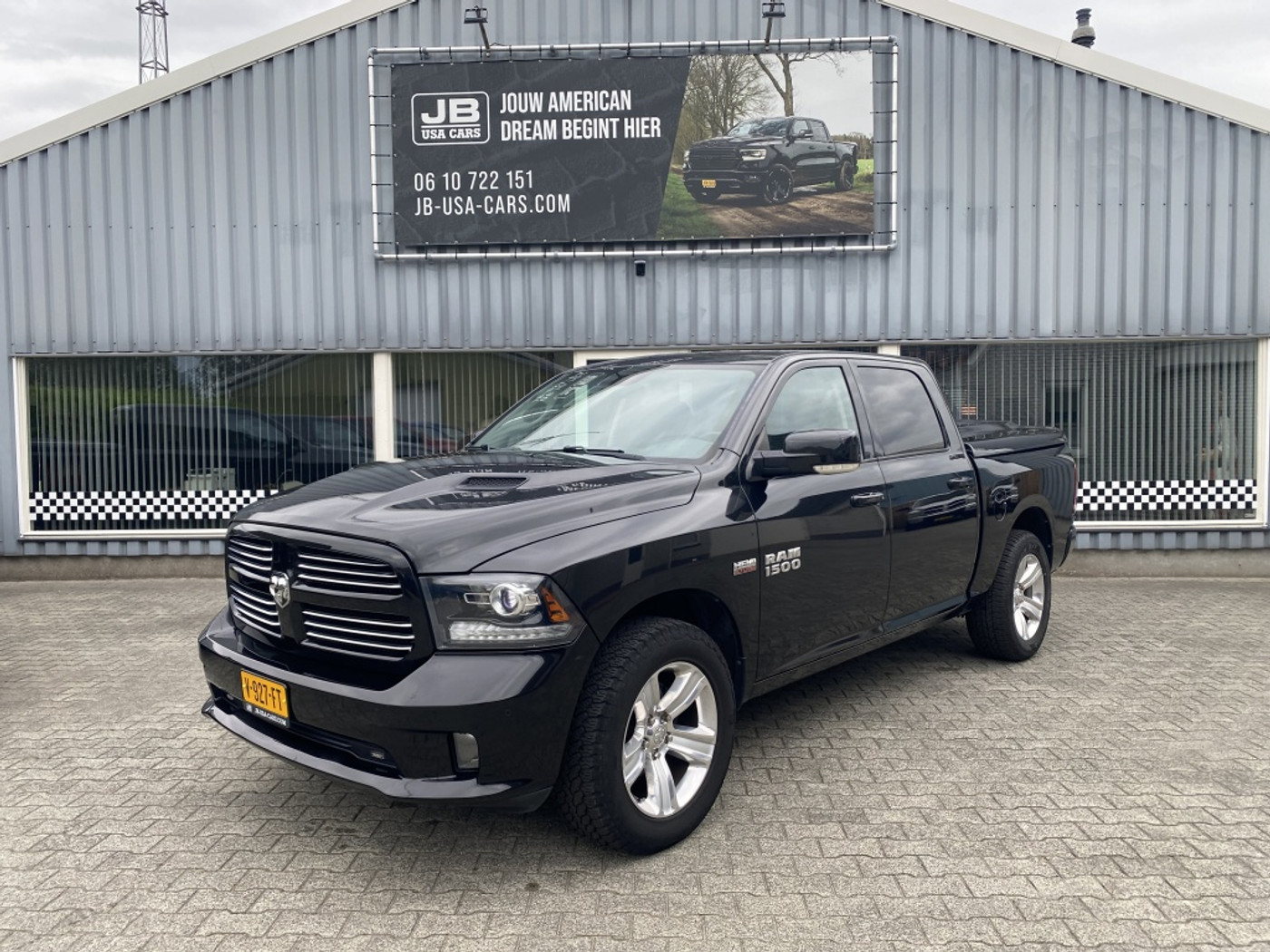 Foto van Dodge Ram 1500 Sport