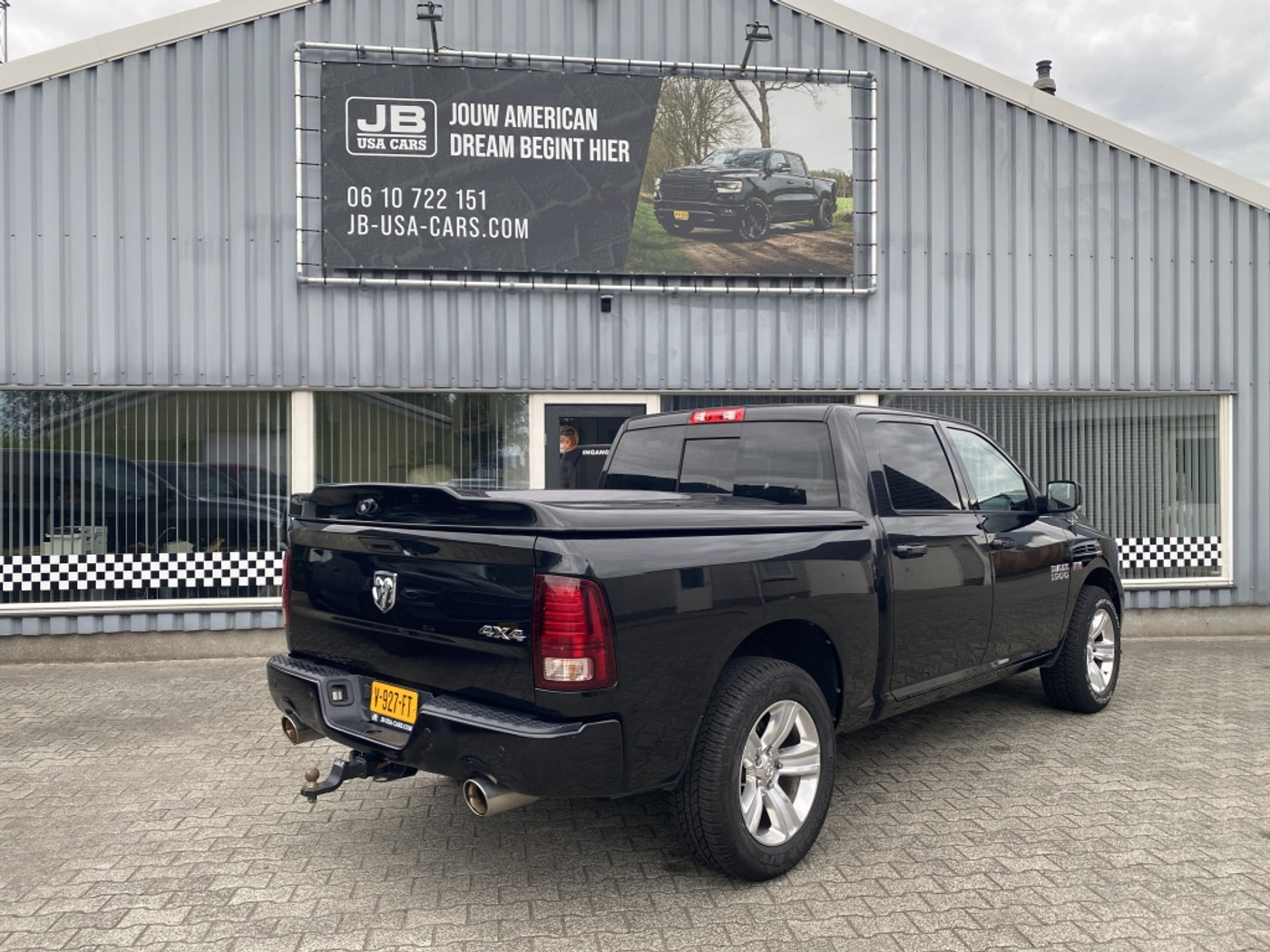 Foto van Dodge Ram 1500 Sport