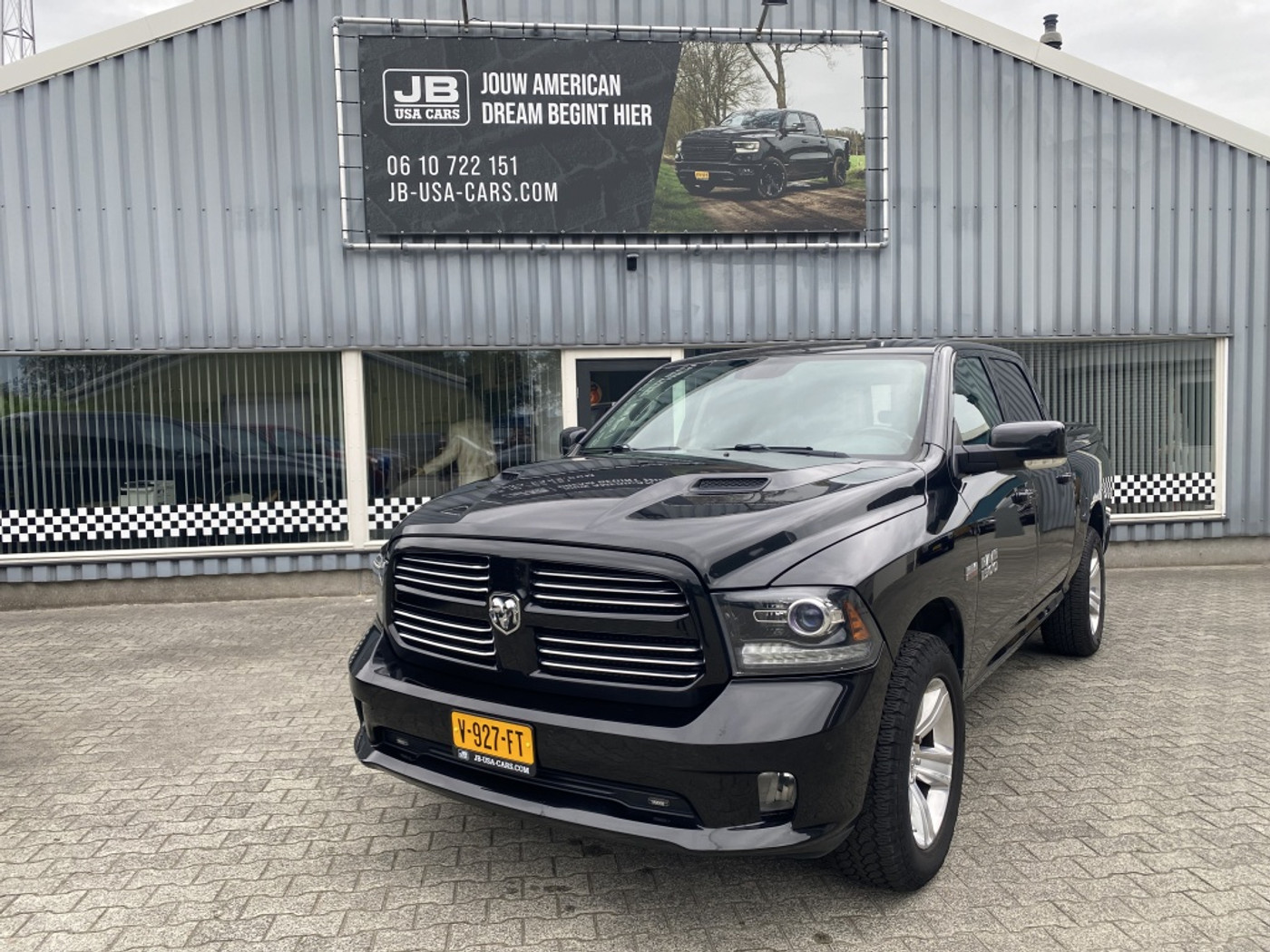 Foto van Dodge Ram 1500 Sport