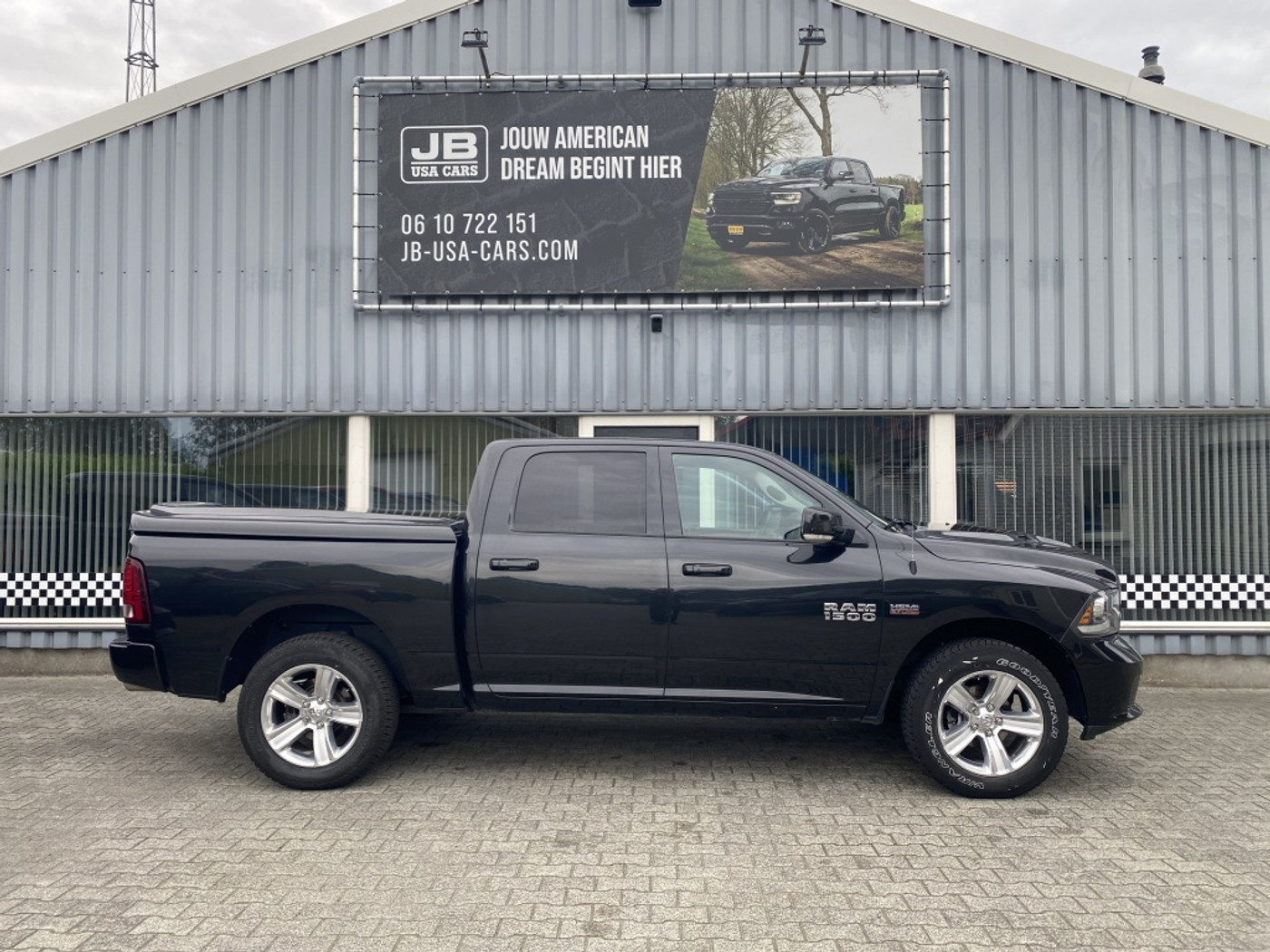 Foto van Dodge Ram 1500 Sport
