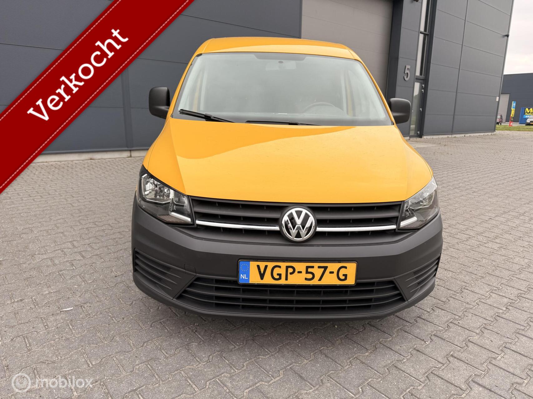 Foto van Volkswagen Caddy Modified Partition Wall