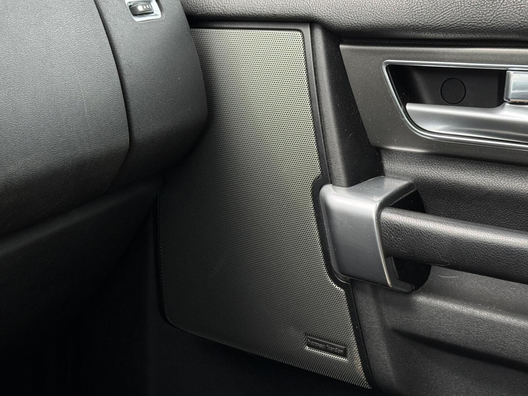 Foto van Land Rover Discovery 4