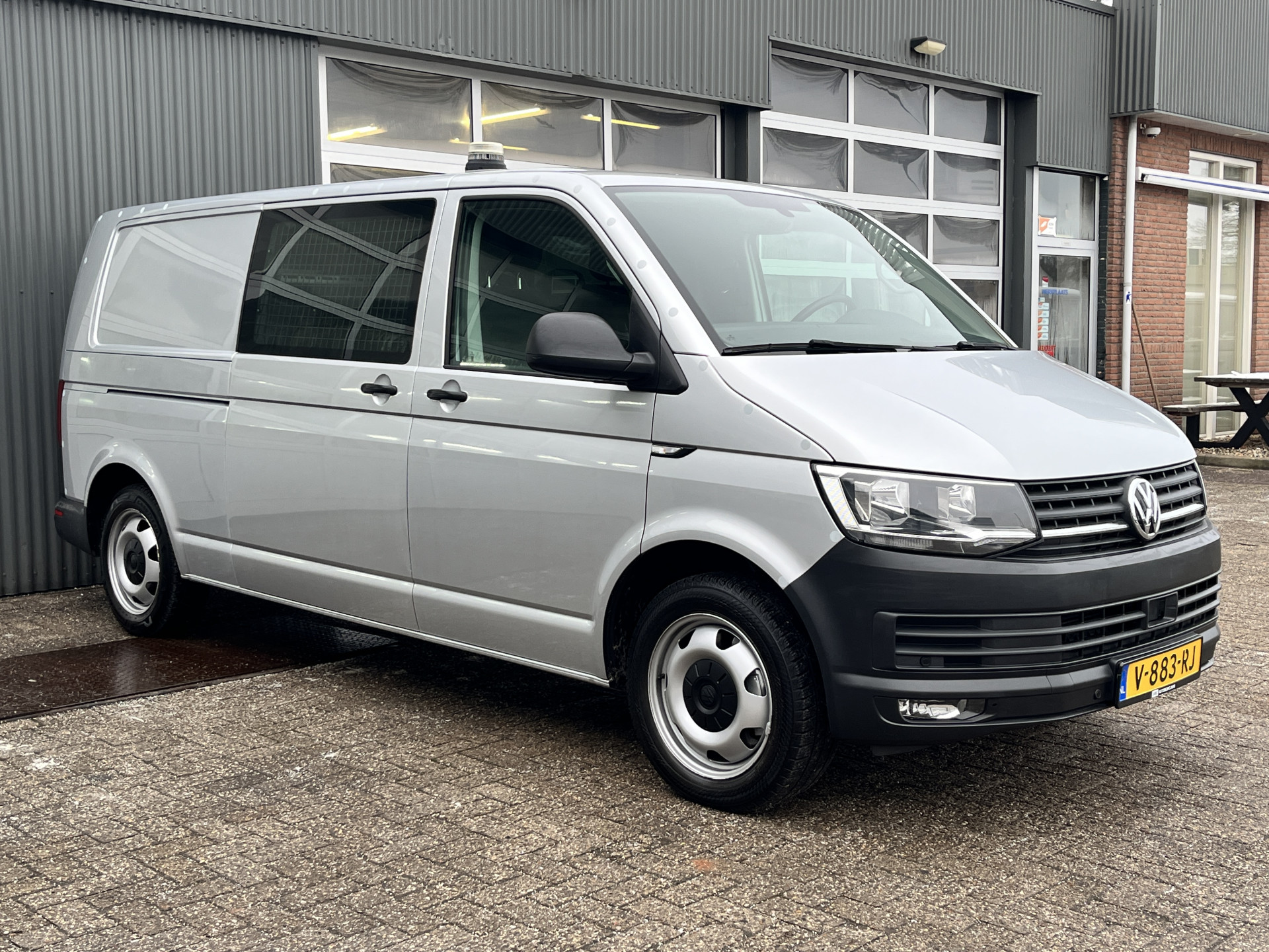Volkswagen Transporter 2.0 TSI L2H3 Highline 2018 - voorkant