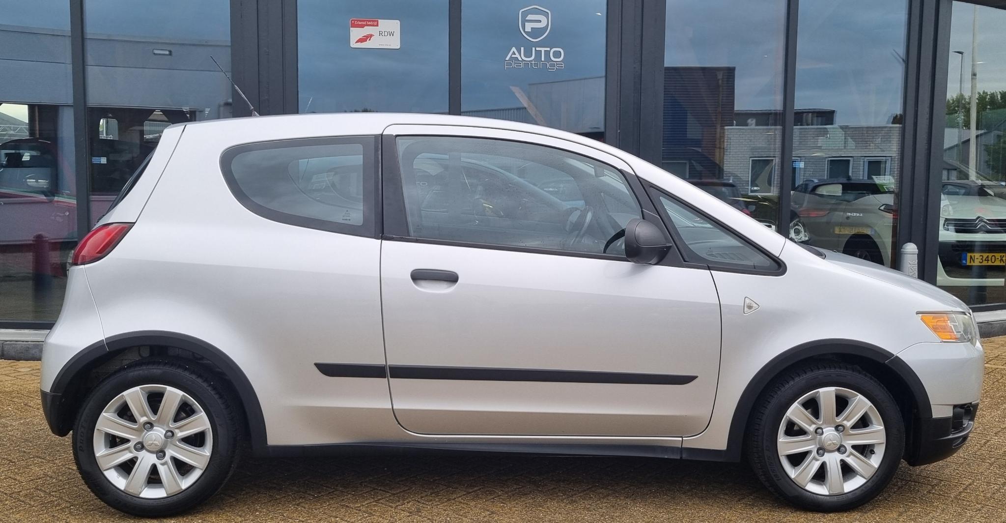 Foto van Mitsubishi Colt