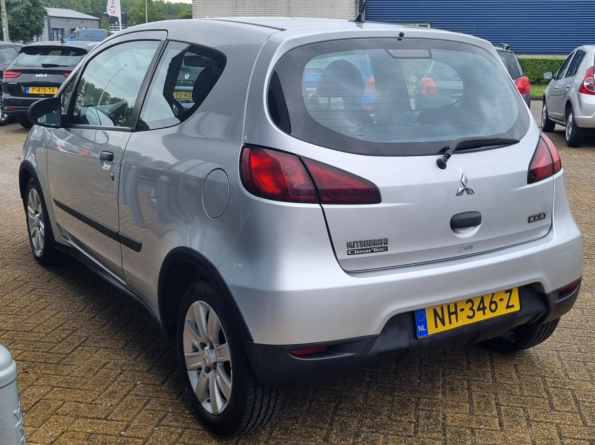 Foto van Mitsubishi Colt