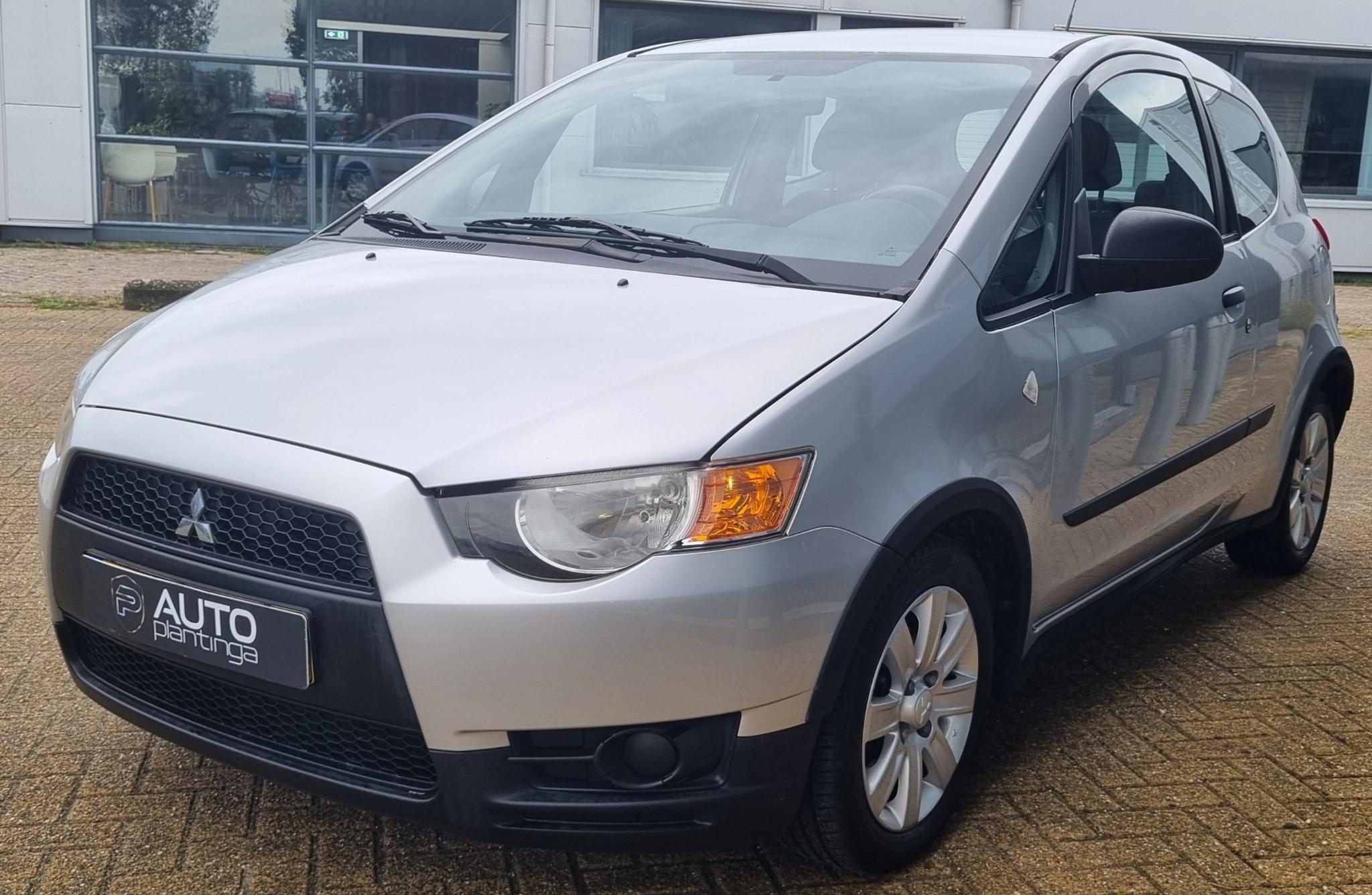 Foto van Mitsubishi Colt
