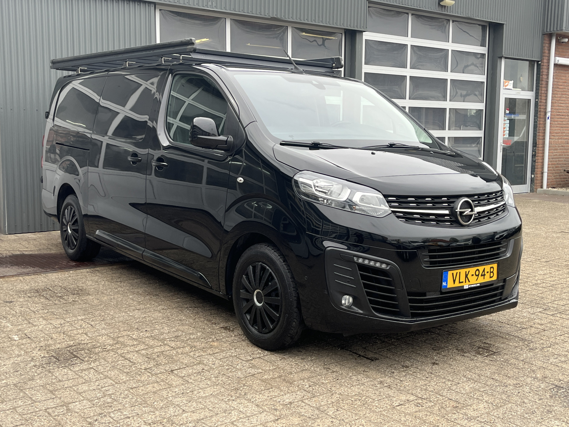Opel Vivaro 2.0 CDTI L2H1 2021 - voorkant