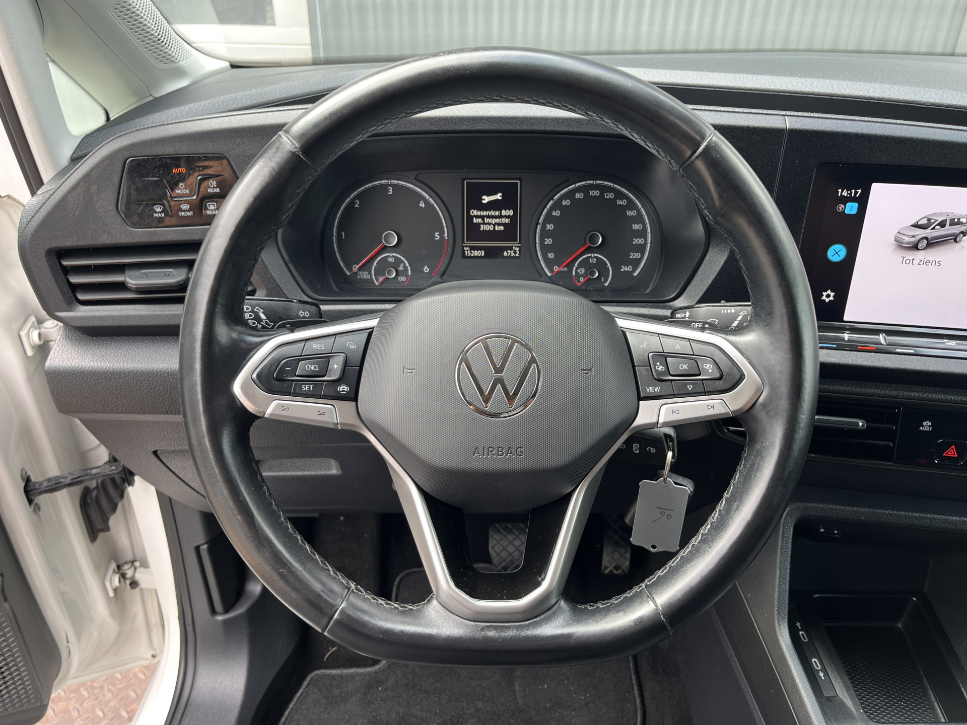 Foto van Volkswagen Caddy Modified Partition Wall