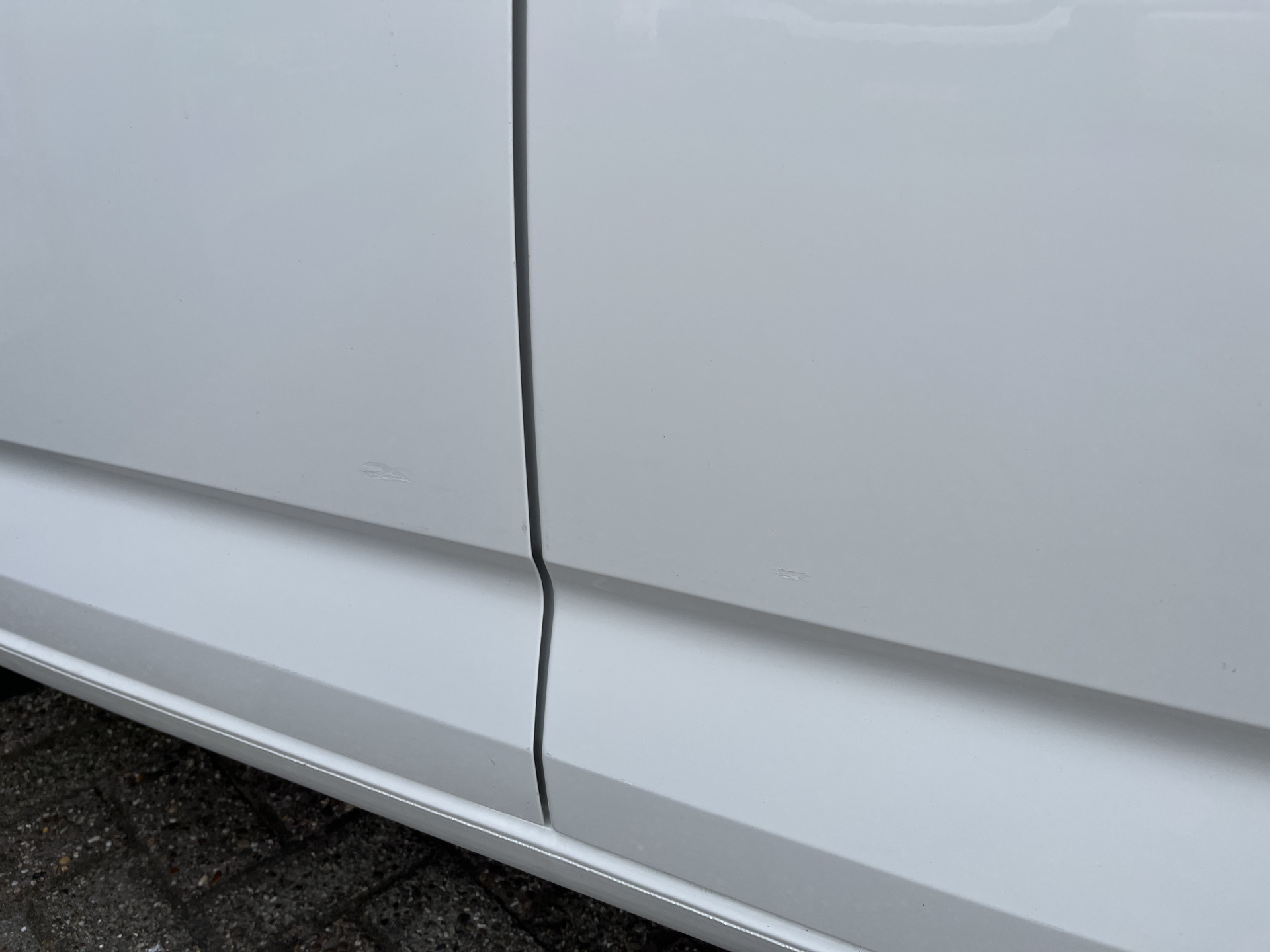 Foto van Volkswagen Caddy Modified Partition Wall