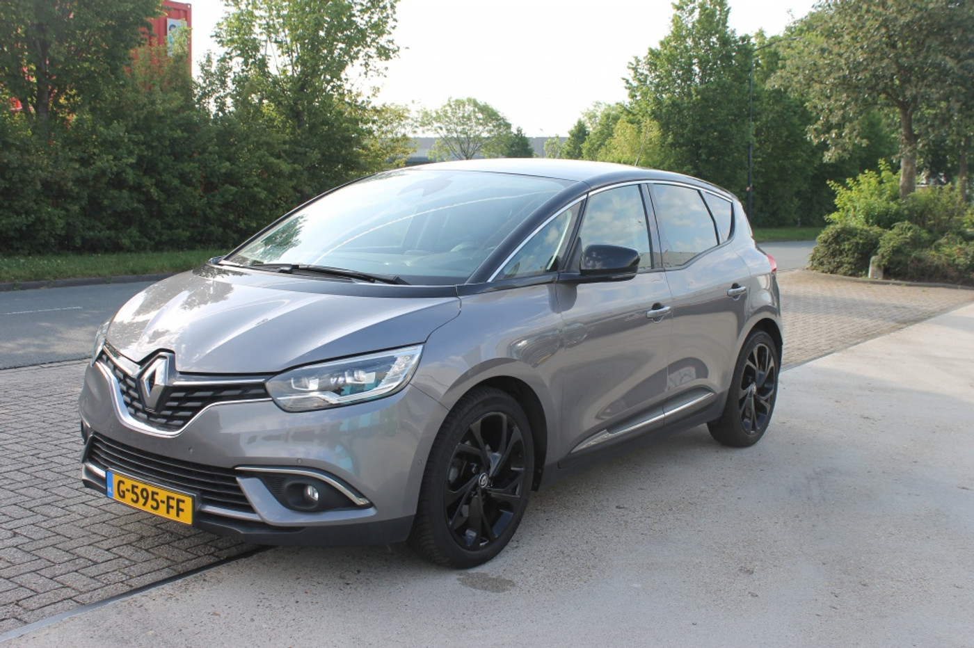 Renault Scenic 1.3 TCe Intens 2018 - voorkant