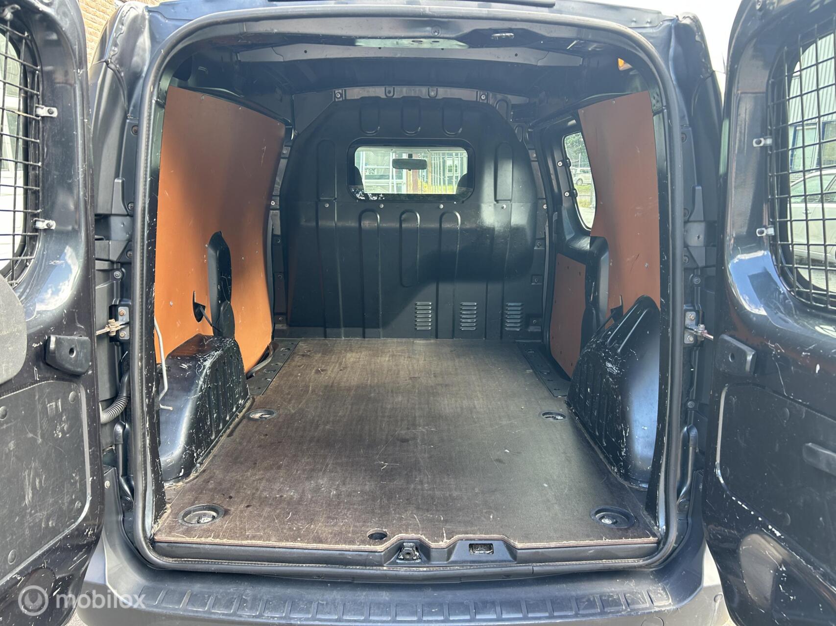 Foto van Dacia Dokker