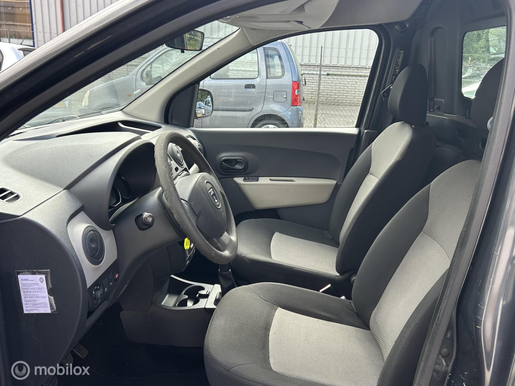Foto van Dacia Dokker