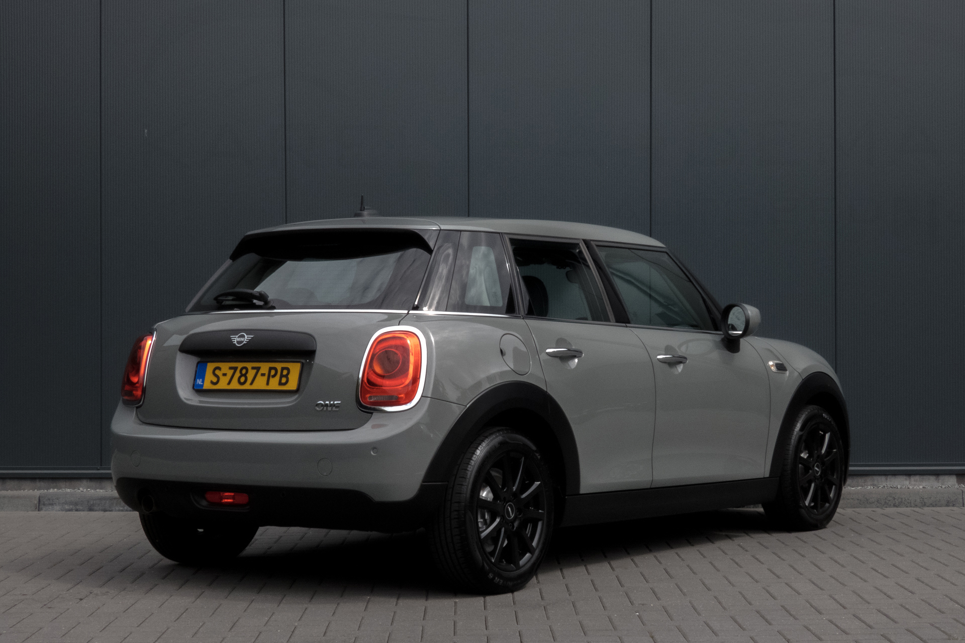 Foto van Mini One