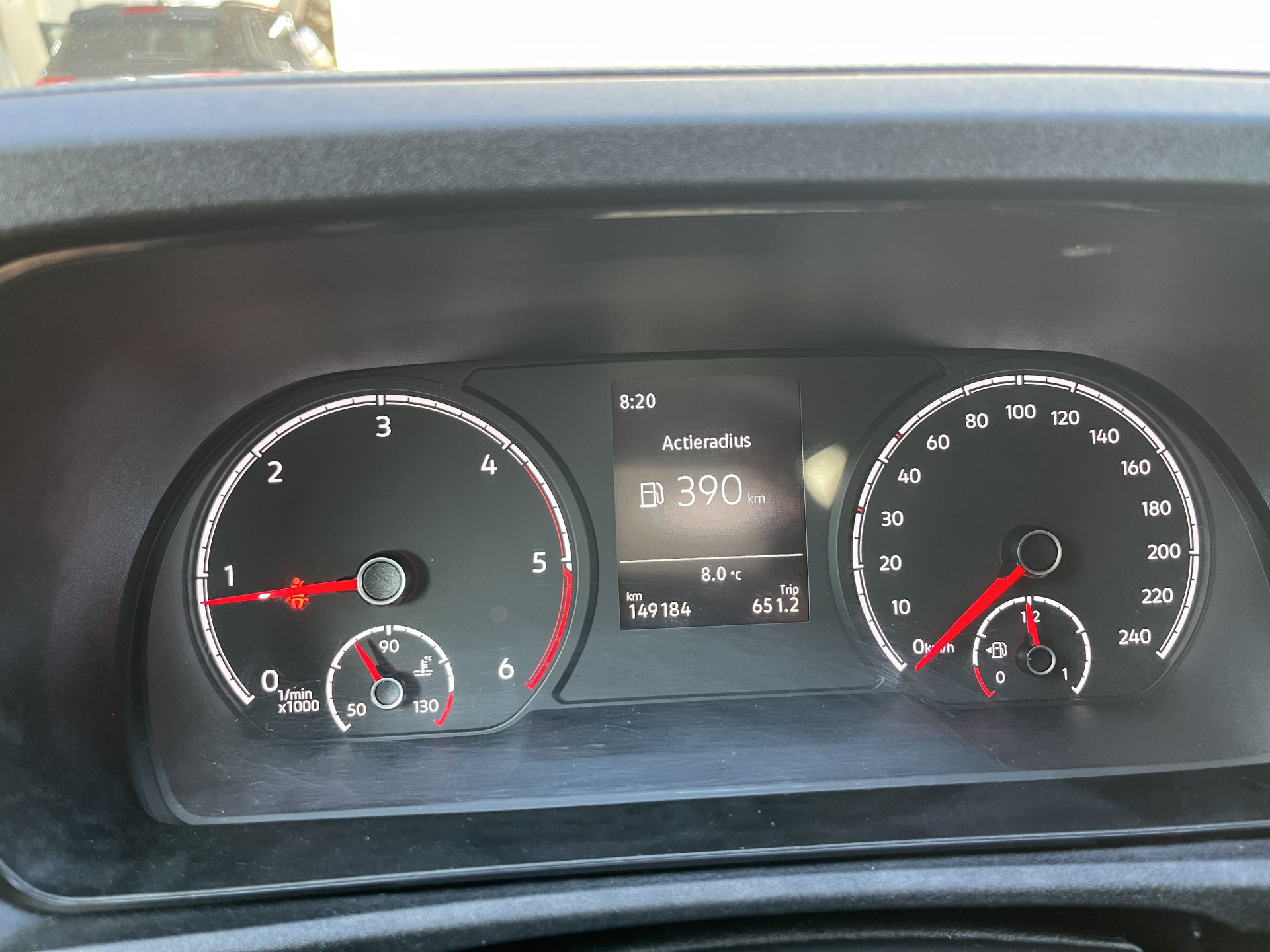 Foto van Volkswagen Caddy Modified Partition Wall