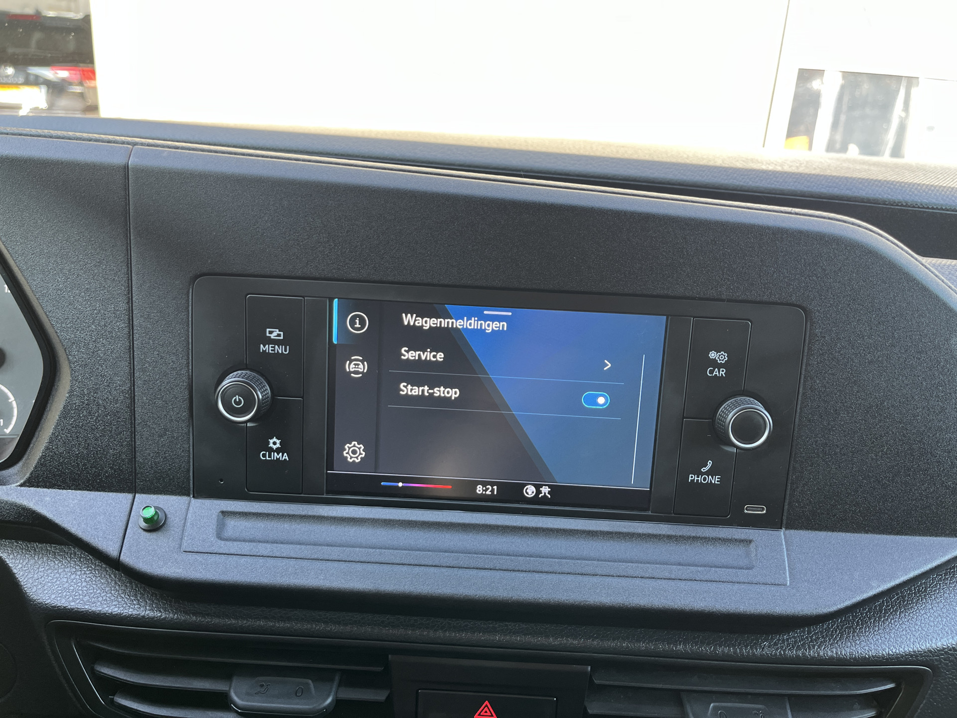 Foto van Volkswagen Caddy Modified Partition Wall