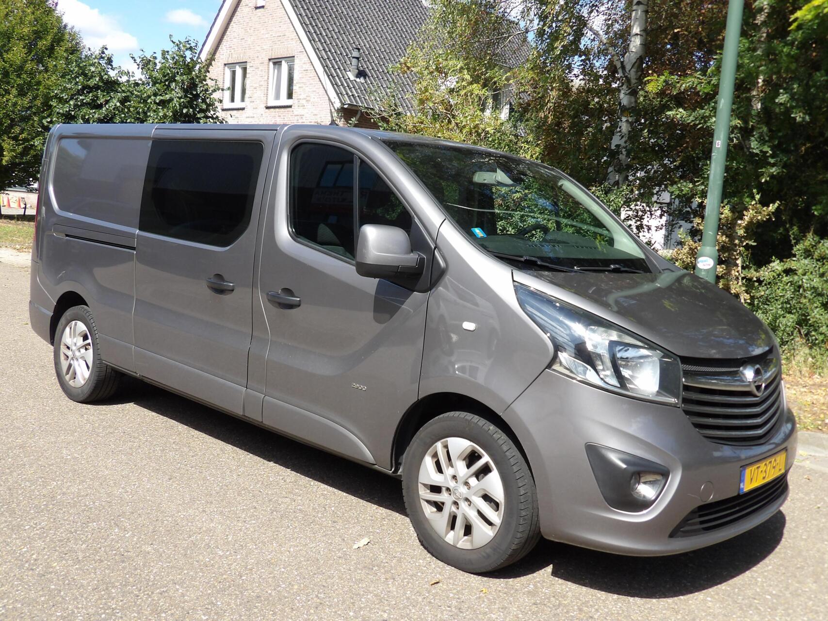 Opel Vivaro-b 1.6 CDTI L2H1 DC Edition 2016 - voorkant