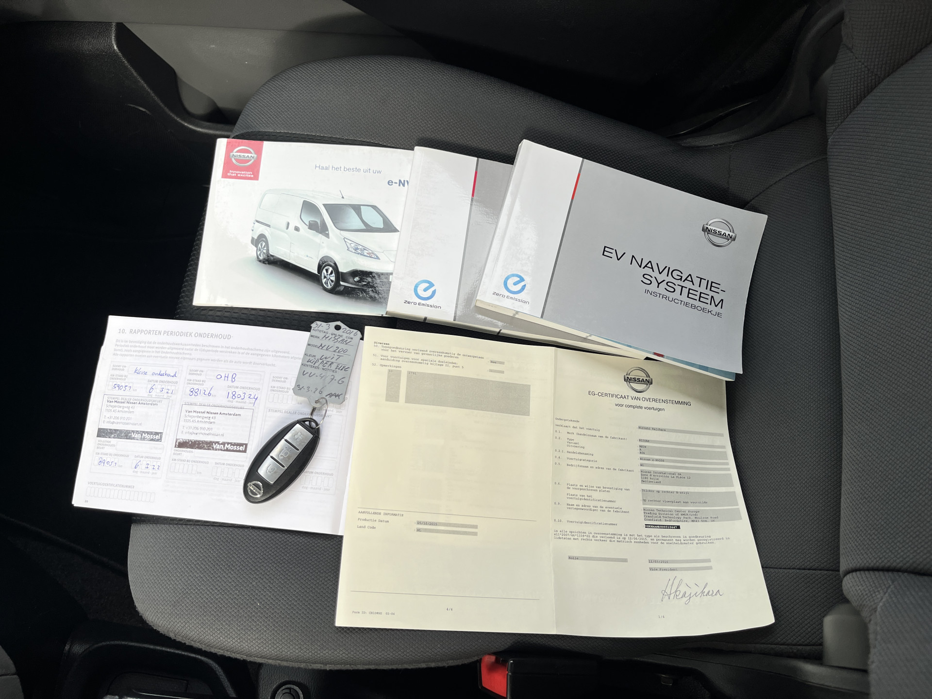 Foto van Nissan E-nv200