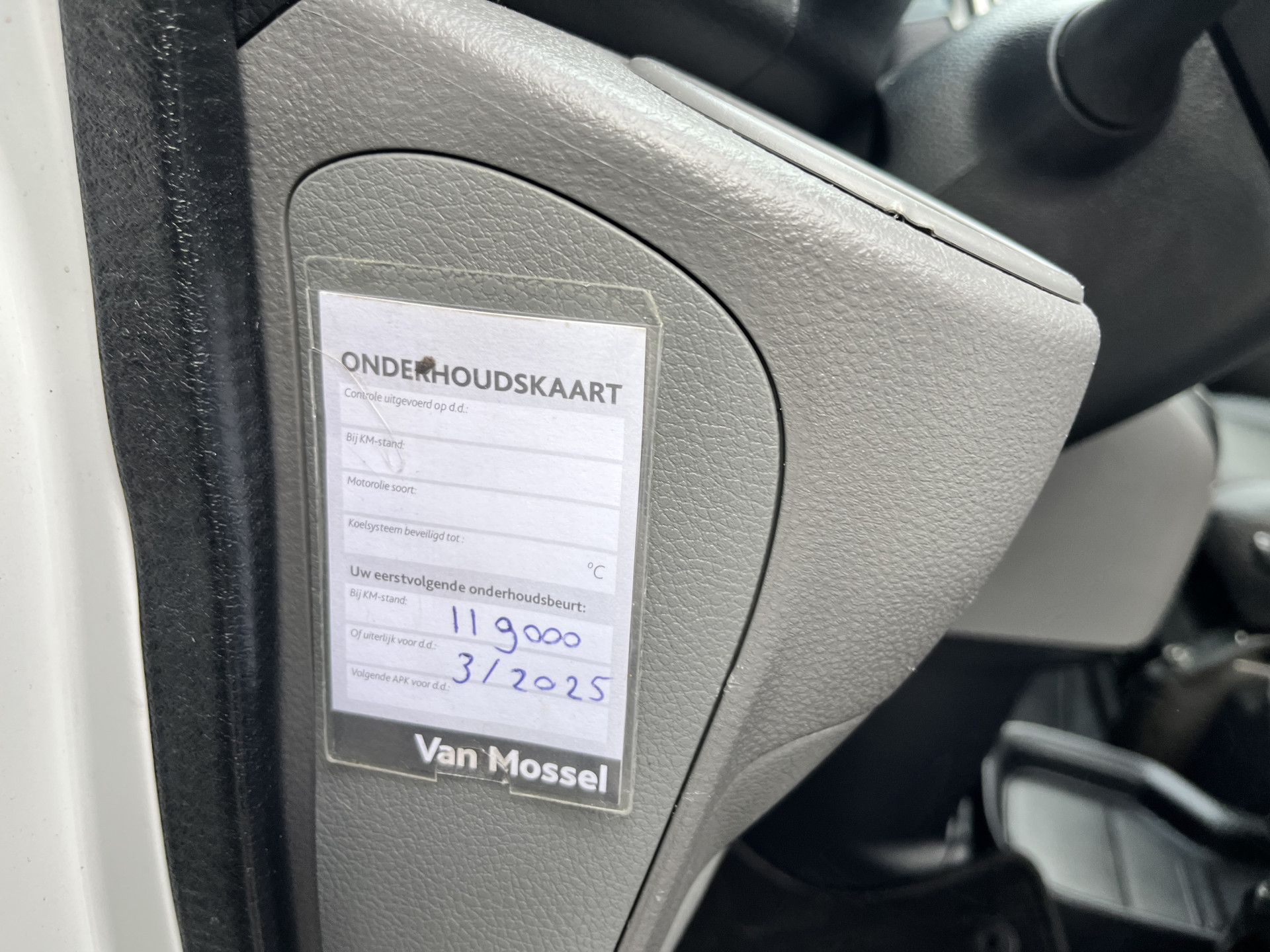 Foto van Nissan E-nv200