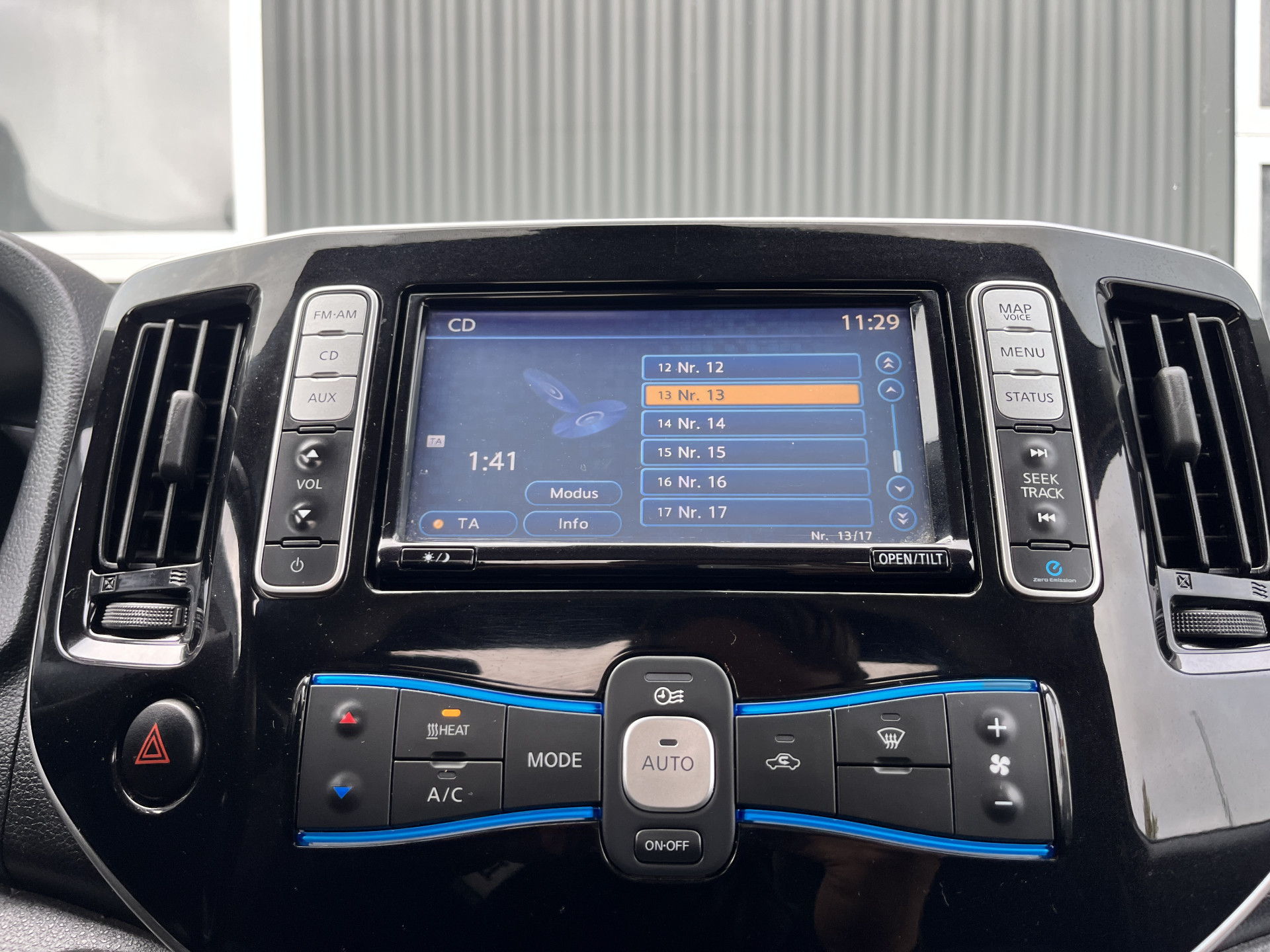 Foto van Nissan E-nv200