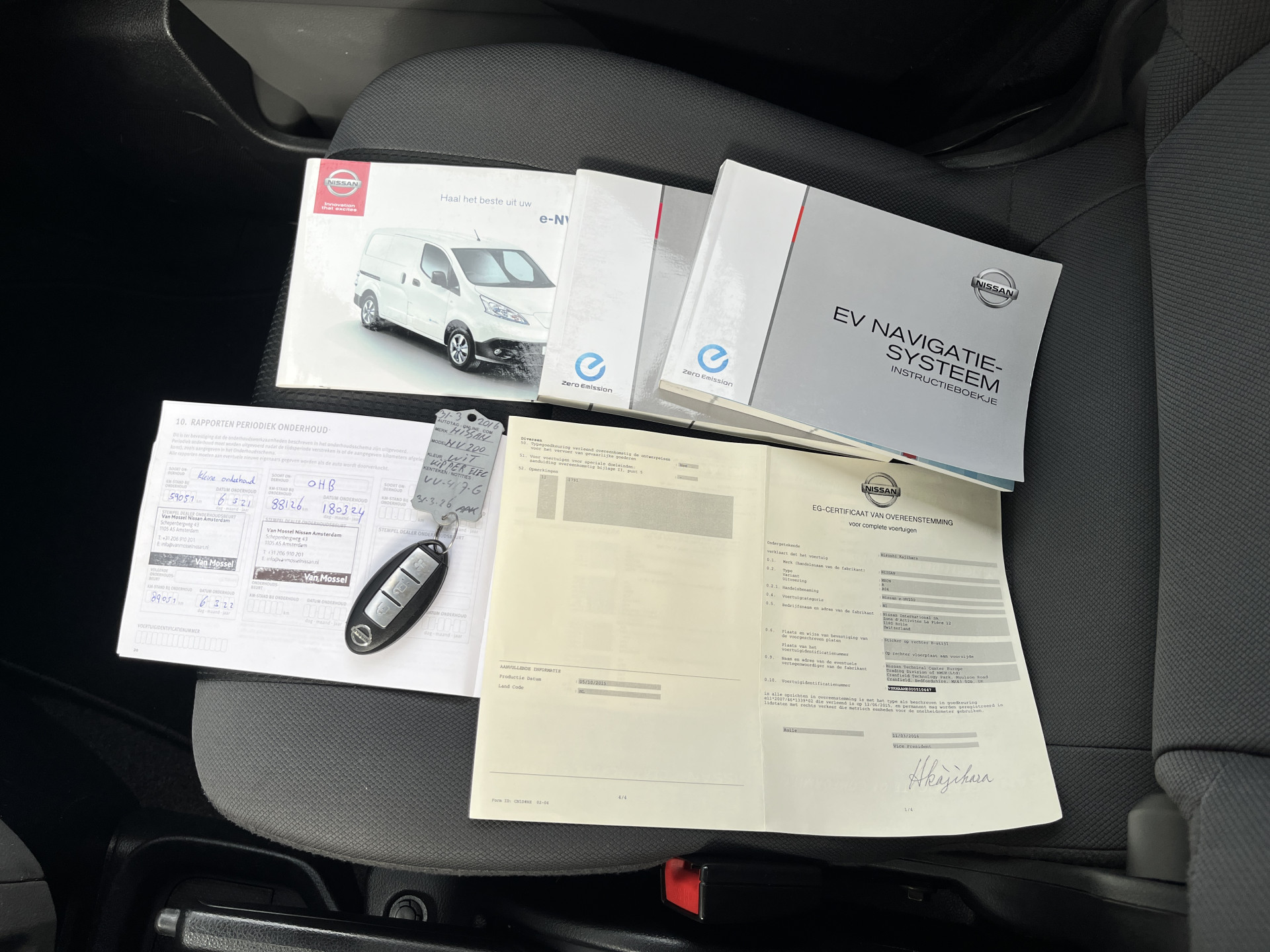 Foto van Nissan E-nv200