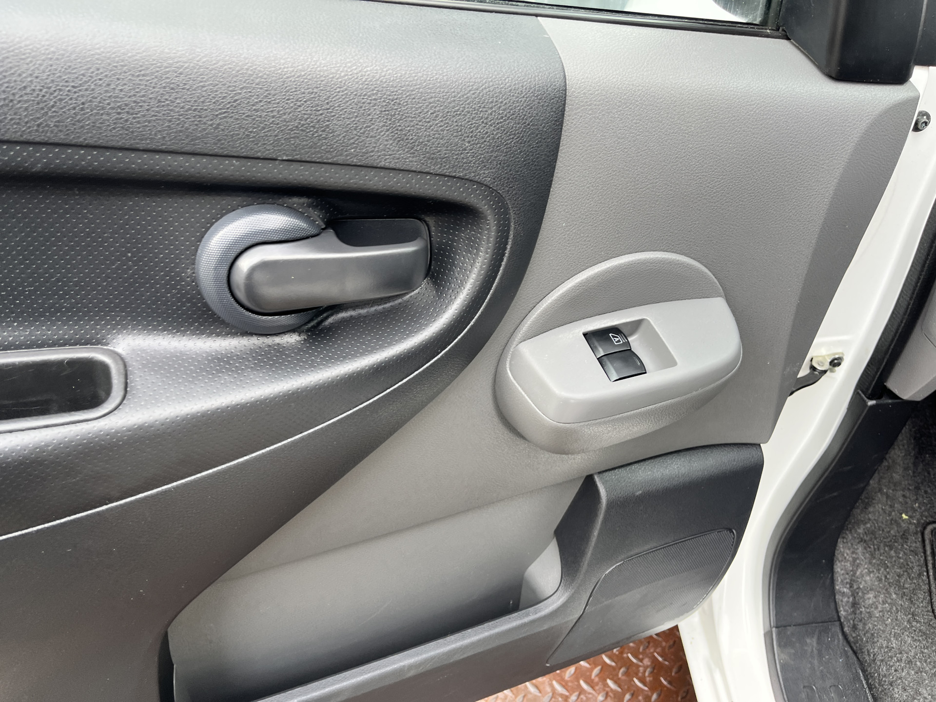Foto van Nissan E-nv200