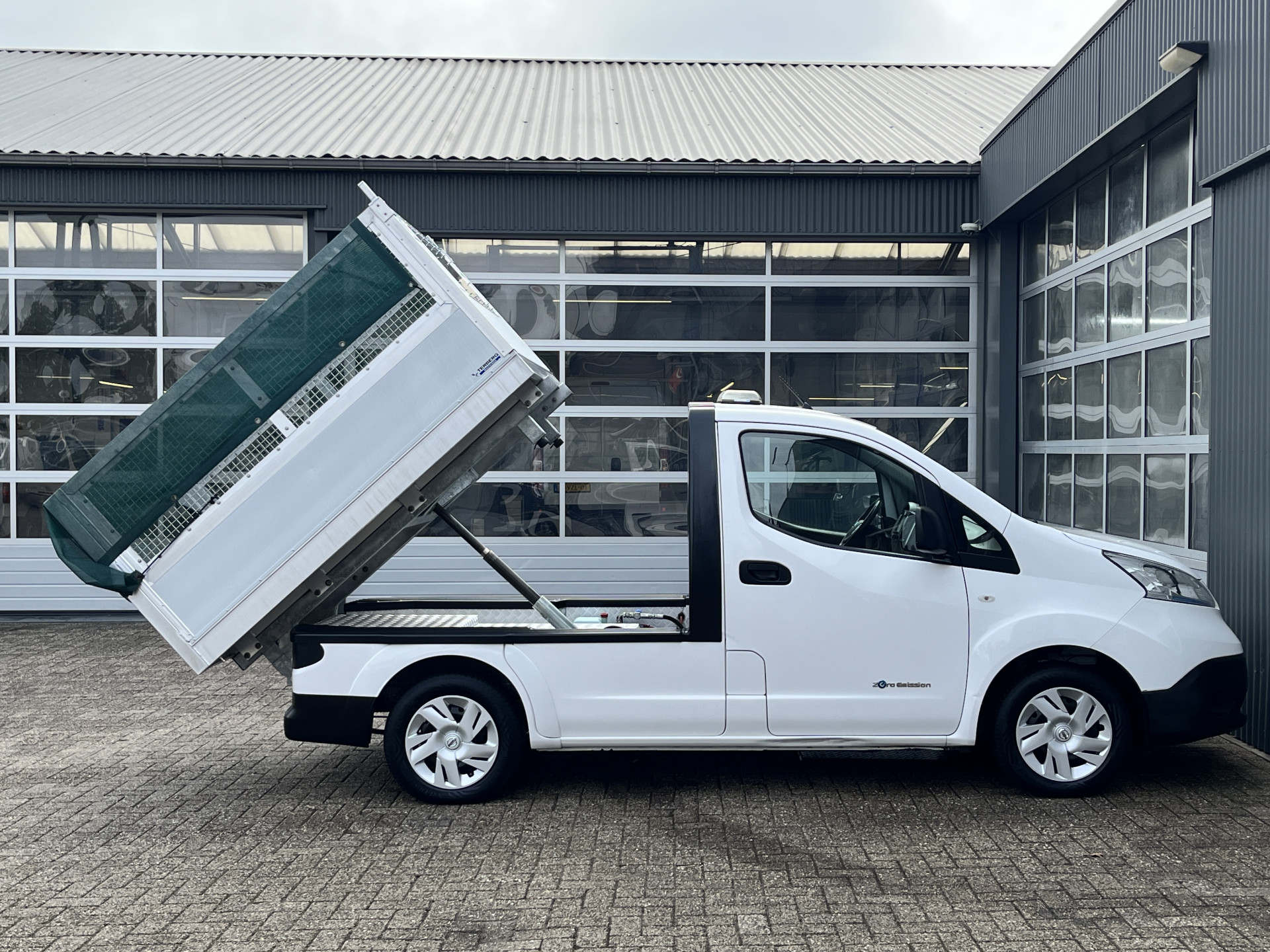 Foto van Nissan E-nv200