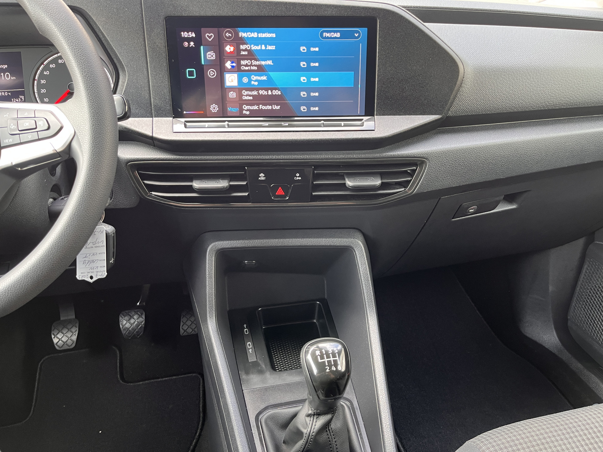 Foto van Volkswagen Caddy Modified Partition Wall