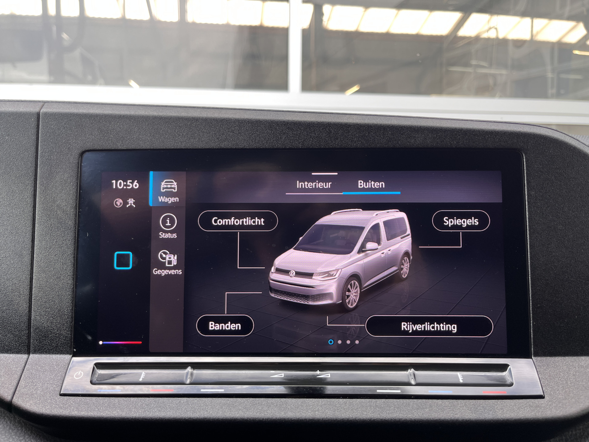 Foto van Volkswagen Caddy Modified Partition Wall
