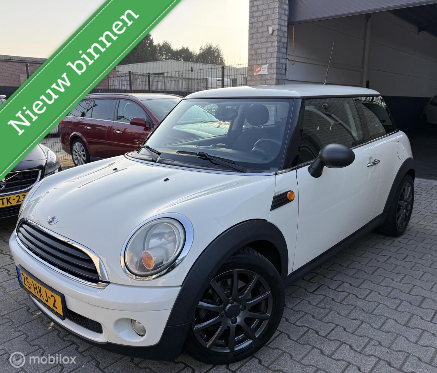 Mini Mini One 1.4 One / BJ 2009 / Airco / Sport.Velgen / N.A.P 2009 - voorkant