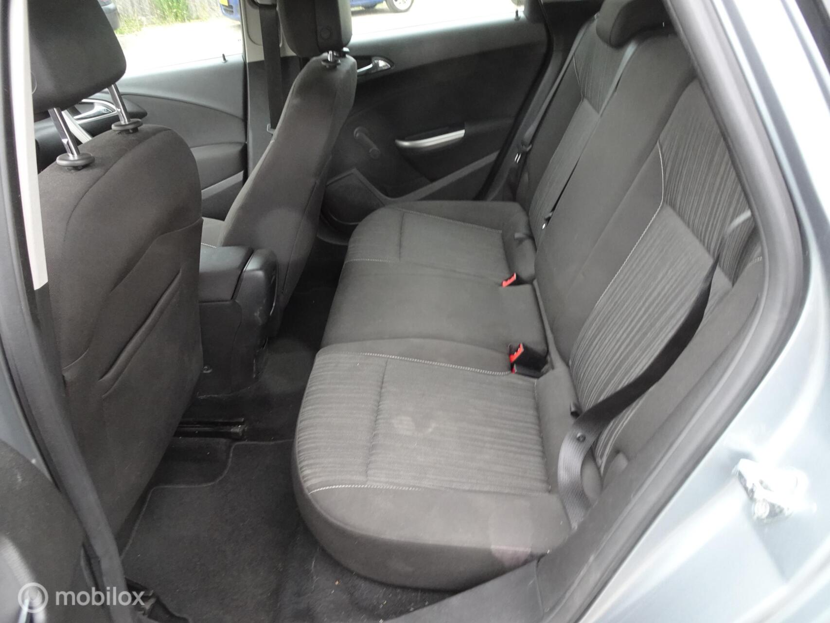 Foto van Opel Astra Sports Tourer