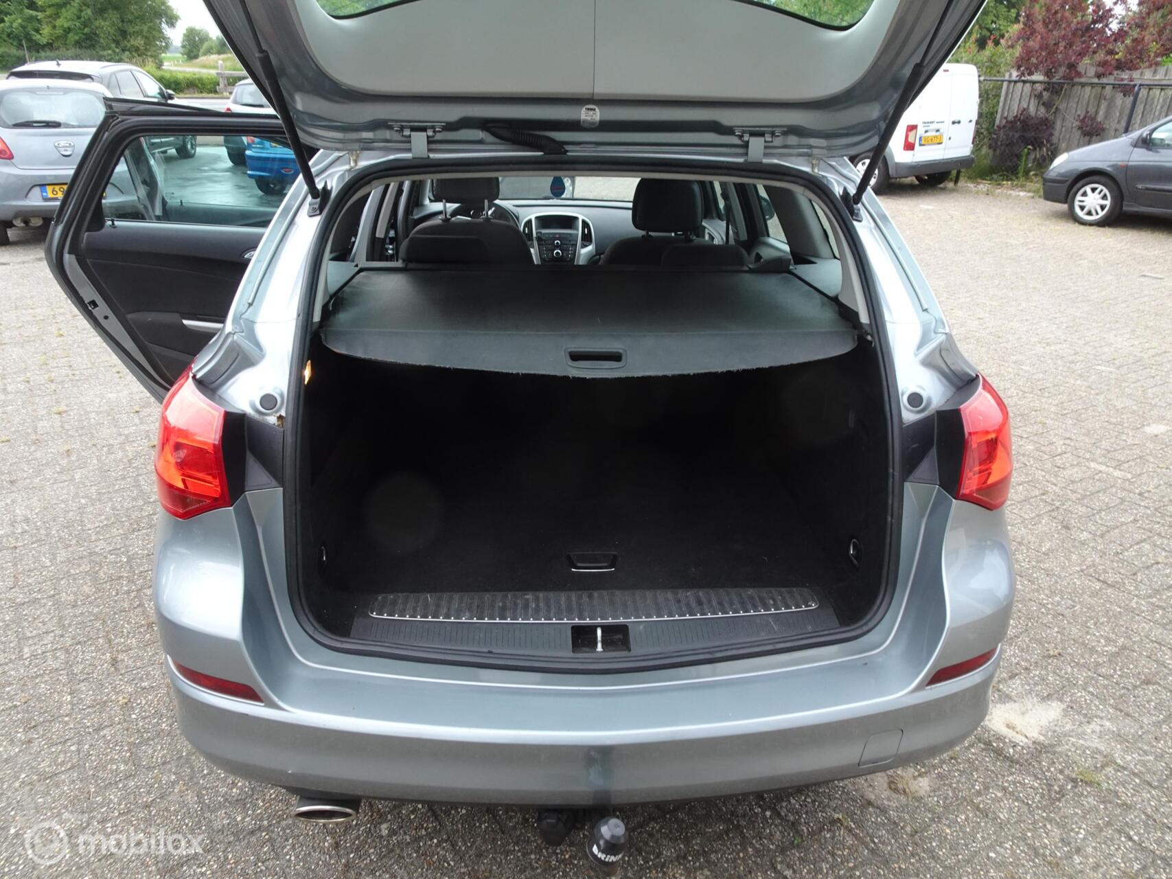 Foto van Opel Astra Sports Tourer