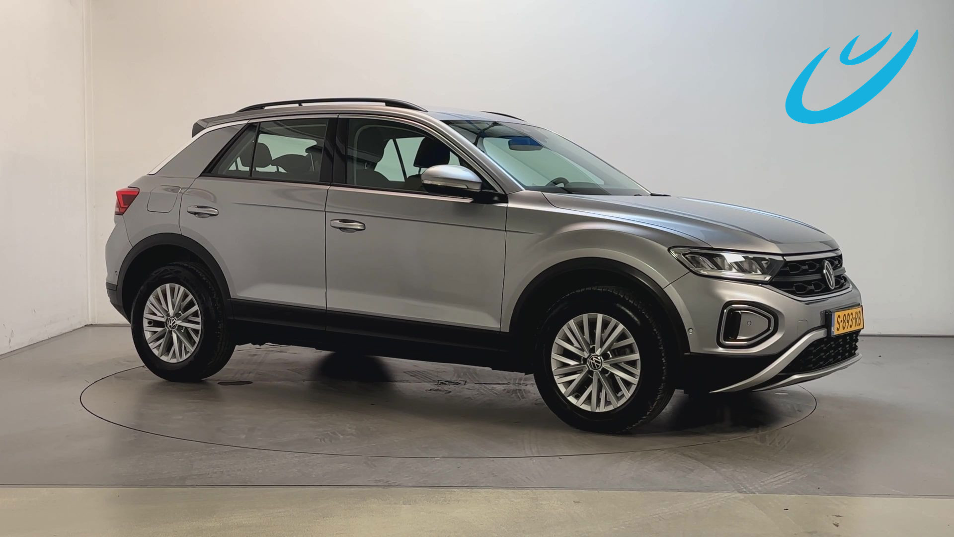 Volkswagen T-roc 1.5 TSI 150pk DSG Life Navigatie Trekhaak Parkeersensoren App-Connect DAB+ 2023 - voorkant