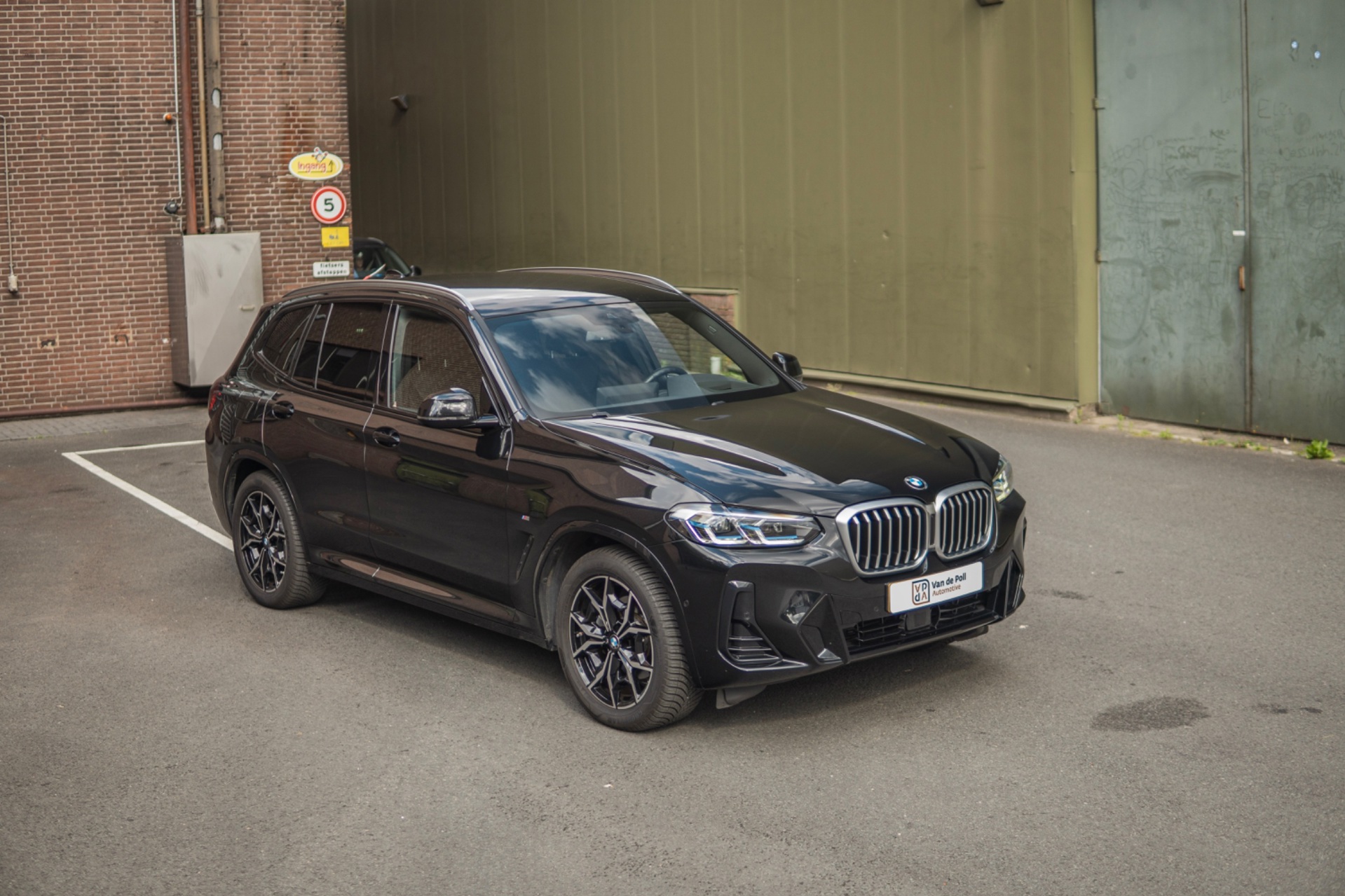 Foto van BMW X3 Xdrive20i
