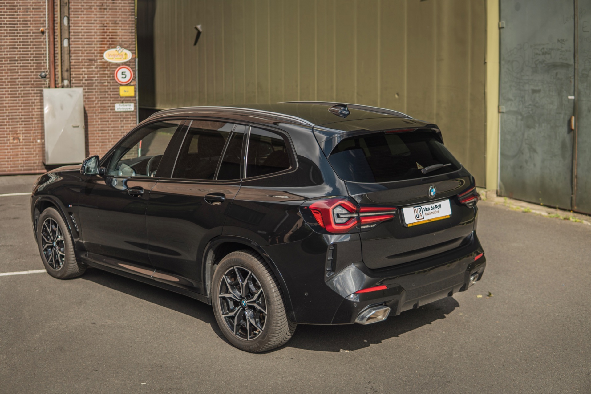 Foto van BMW X3 Xdrive20i