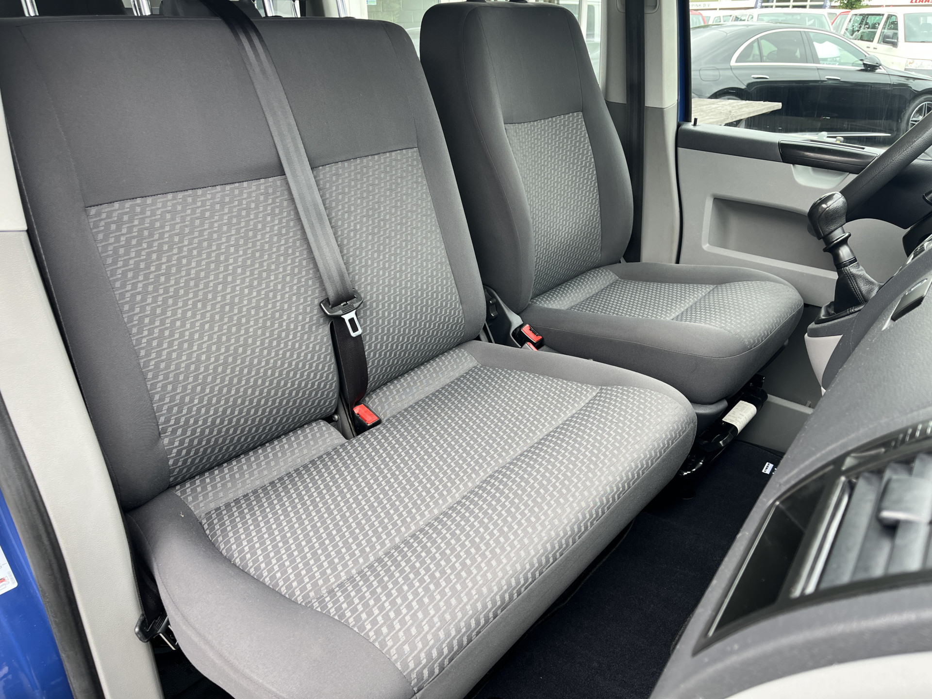 Foto van Volkswagen Transporter Kombi