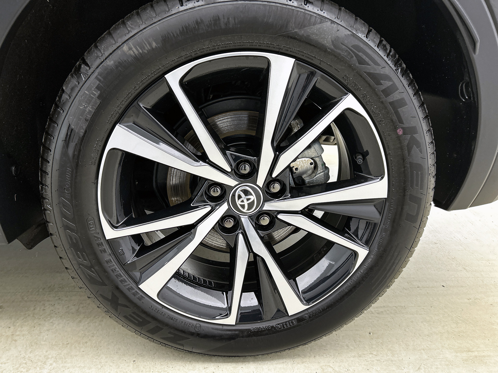 Foto van Toyota C-hr