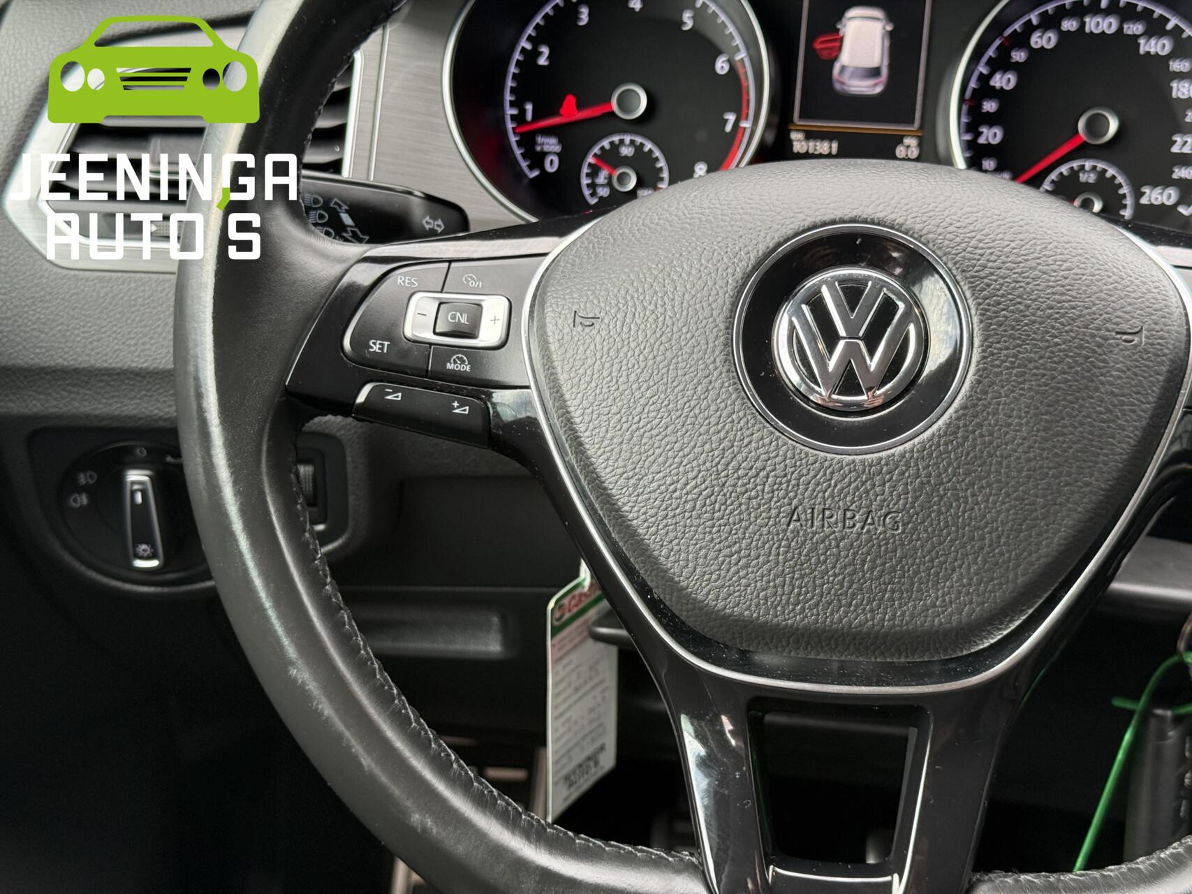 Foto van Volkswagen Golf Sportsvan